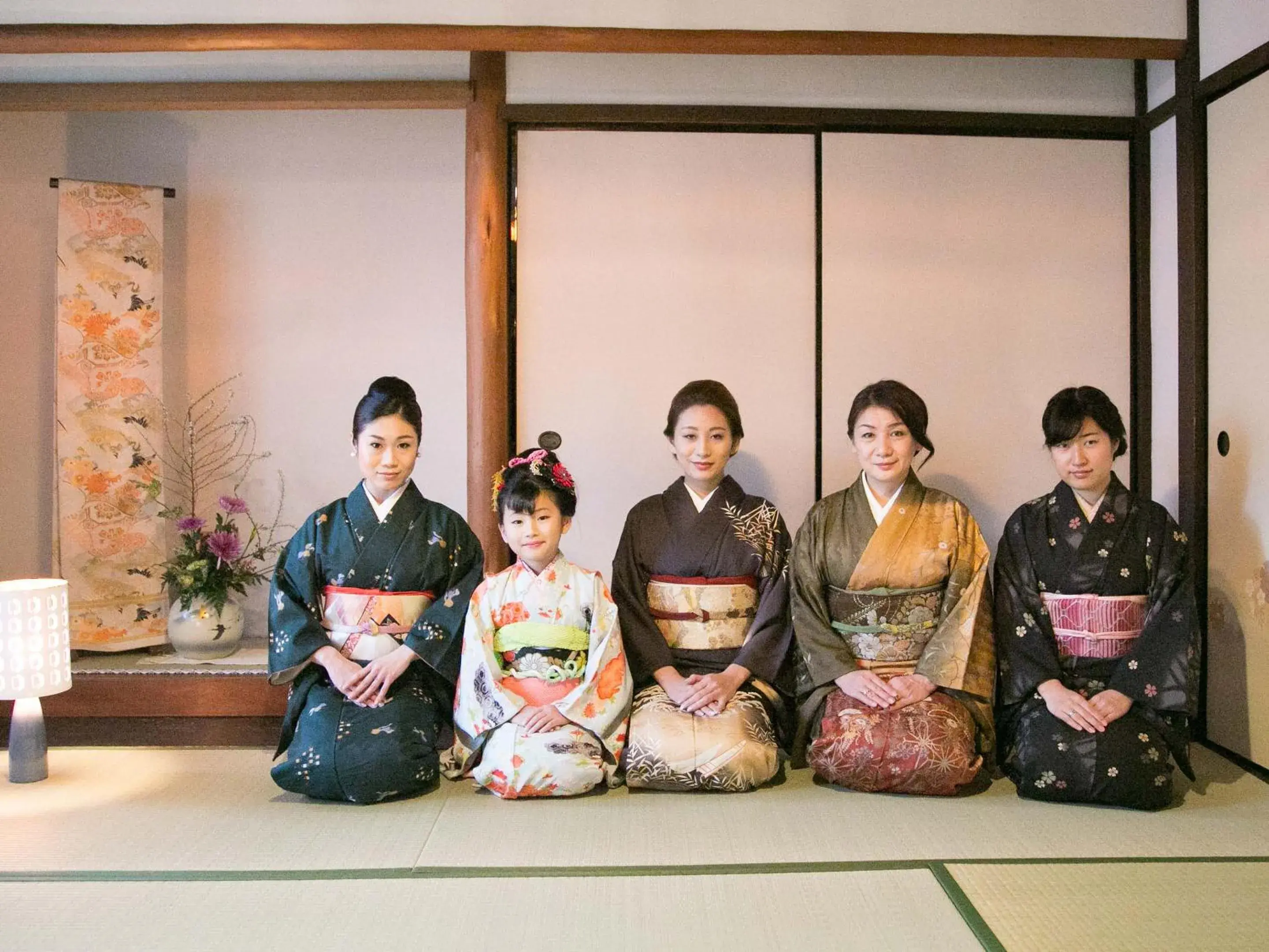 Staff in Kyounoyado Hana Nishijin