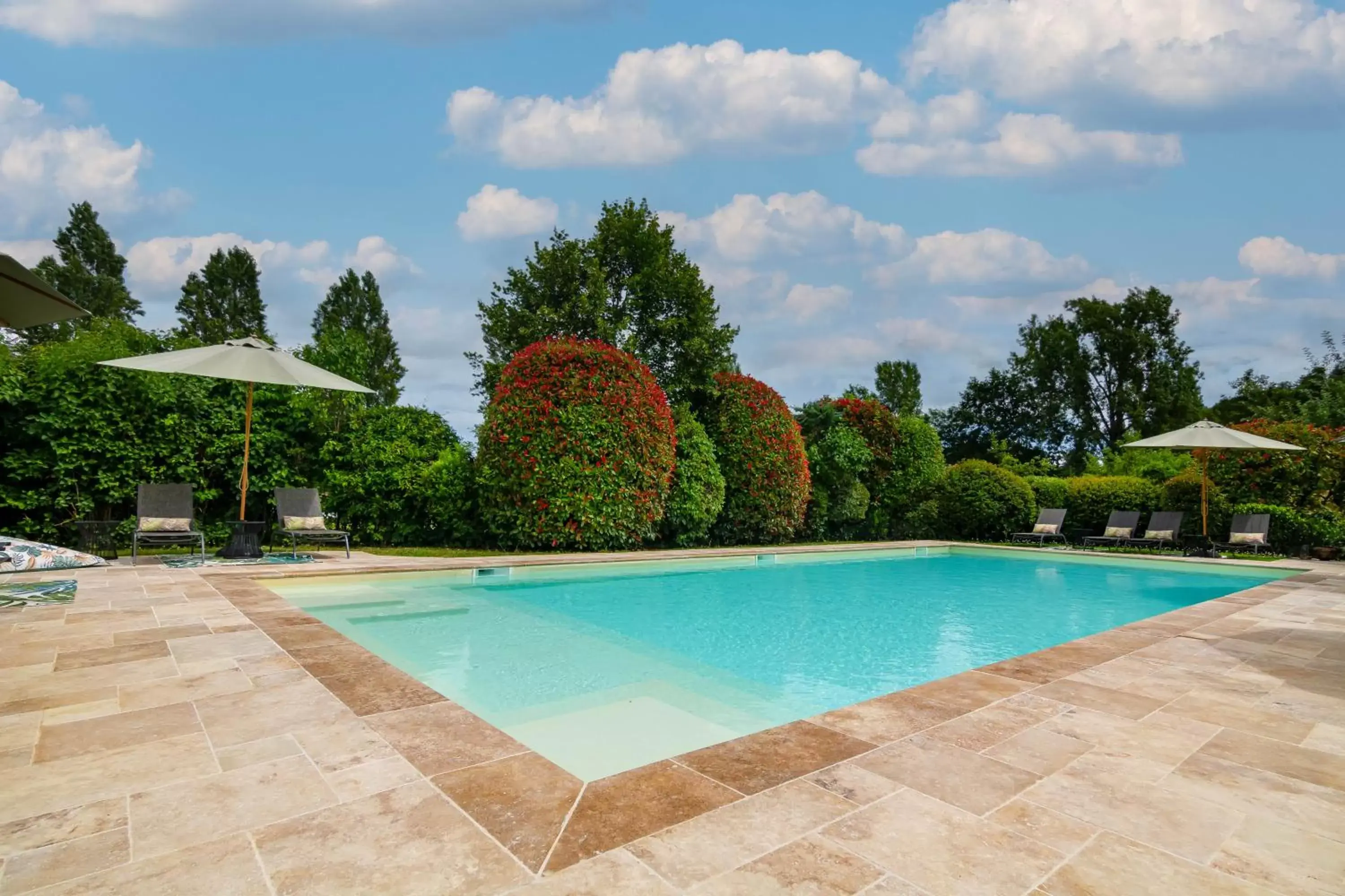 Swimming Pool in Le Clos Vallis