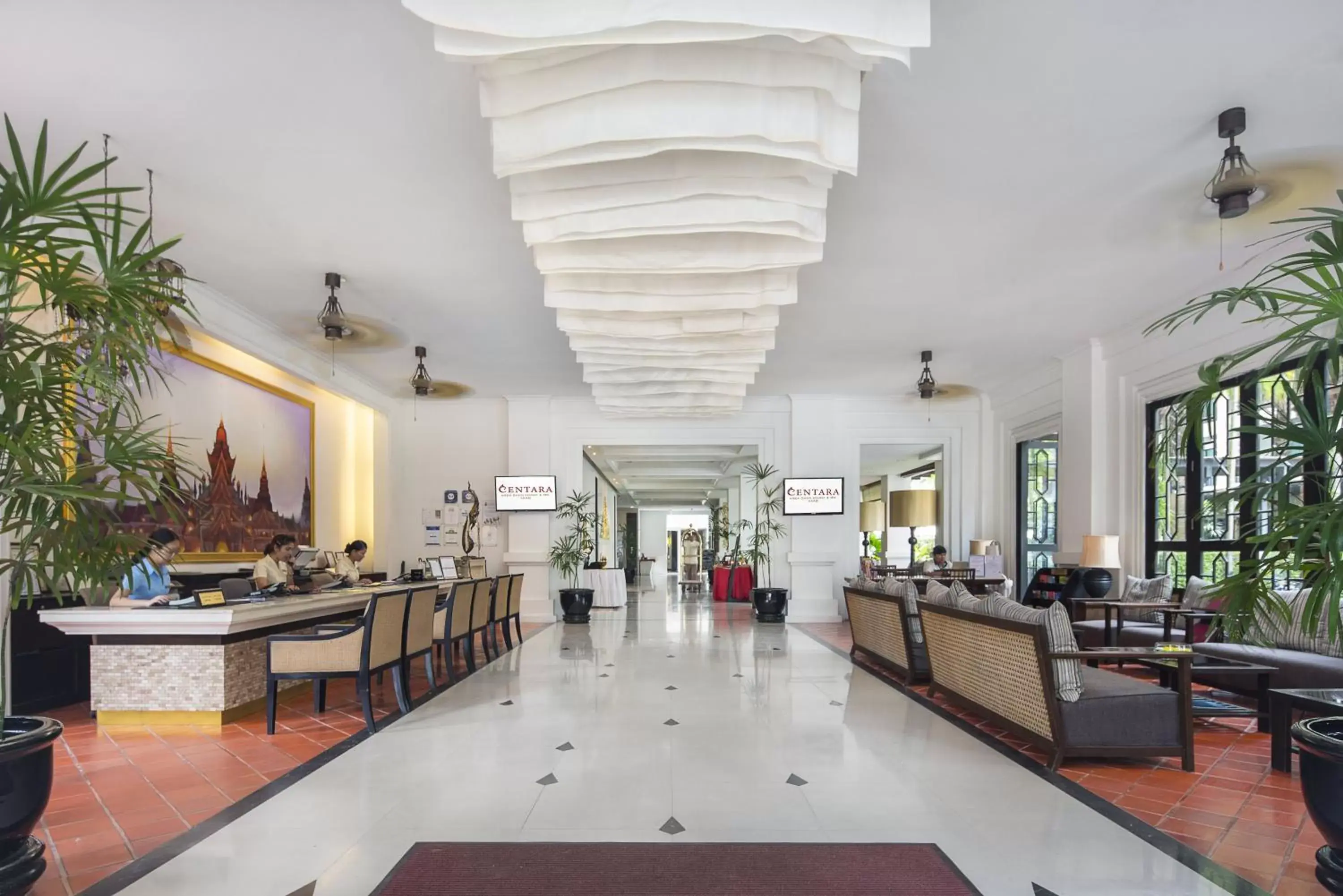 Lobby or reception, Restaurant/Places to Eat in Centara Anda Dhevi Resort and Spa - SHA Plus