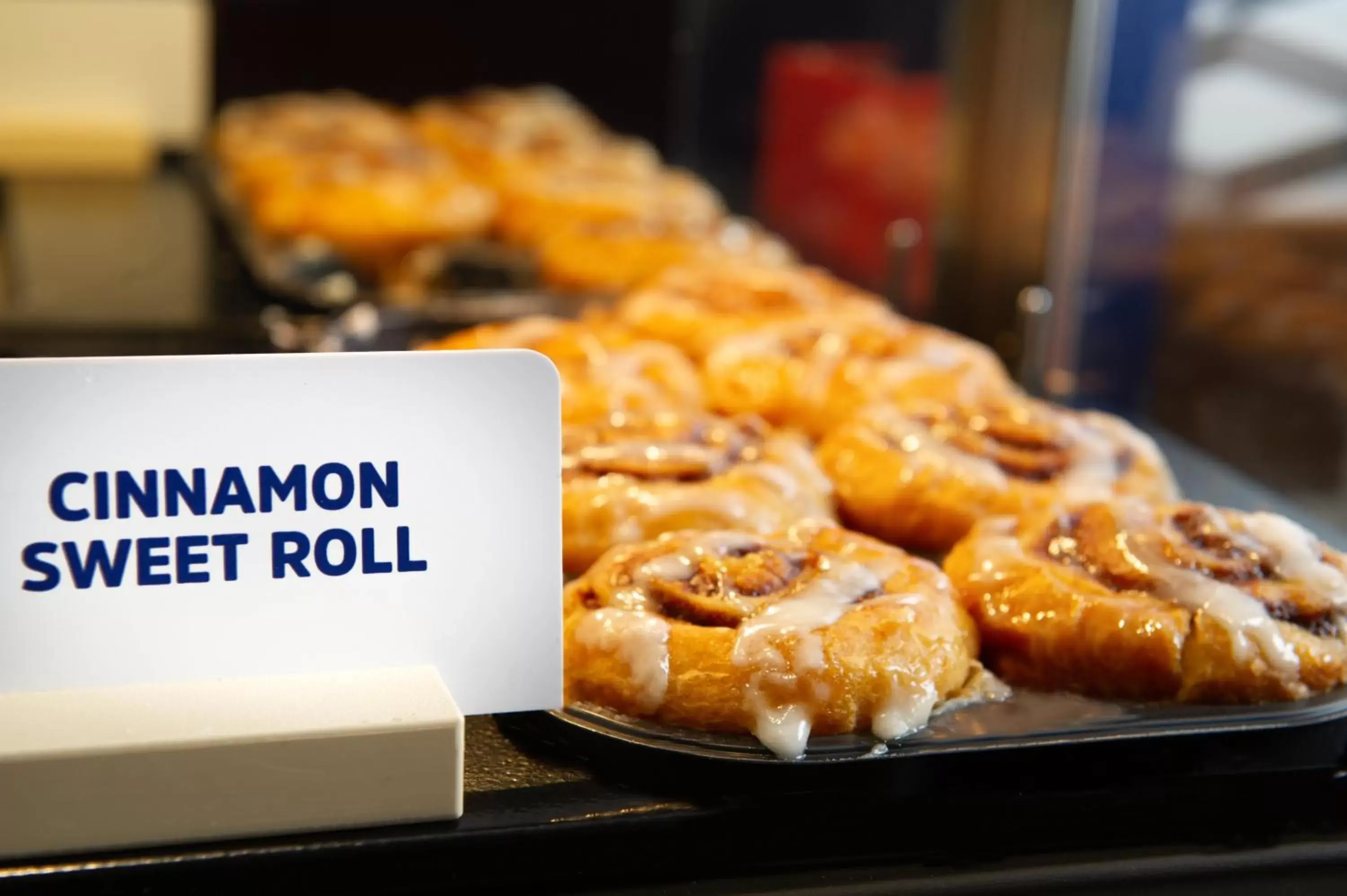 Breakfast in Holiday Inn Express & Suites Hayward by IHG Breakfast in Holiday Inn Express & Suites Hayward by IHG