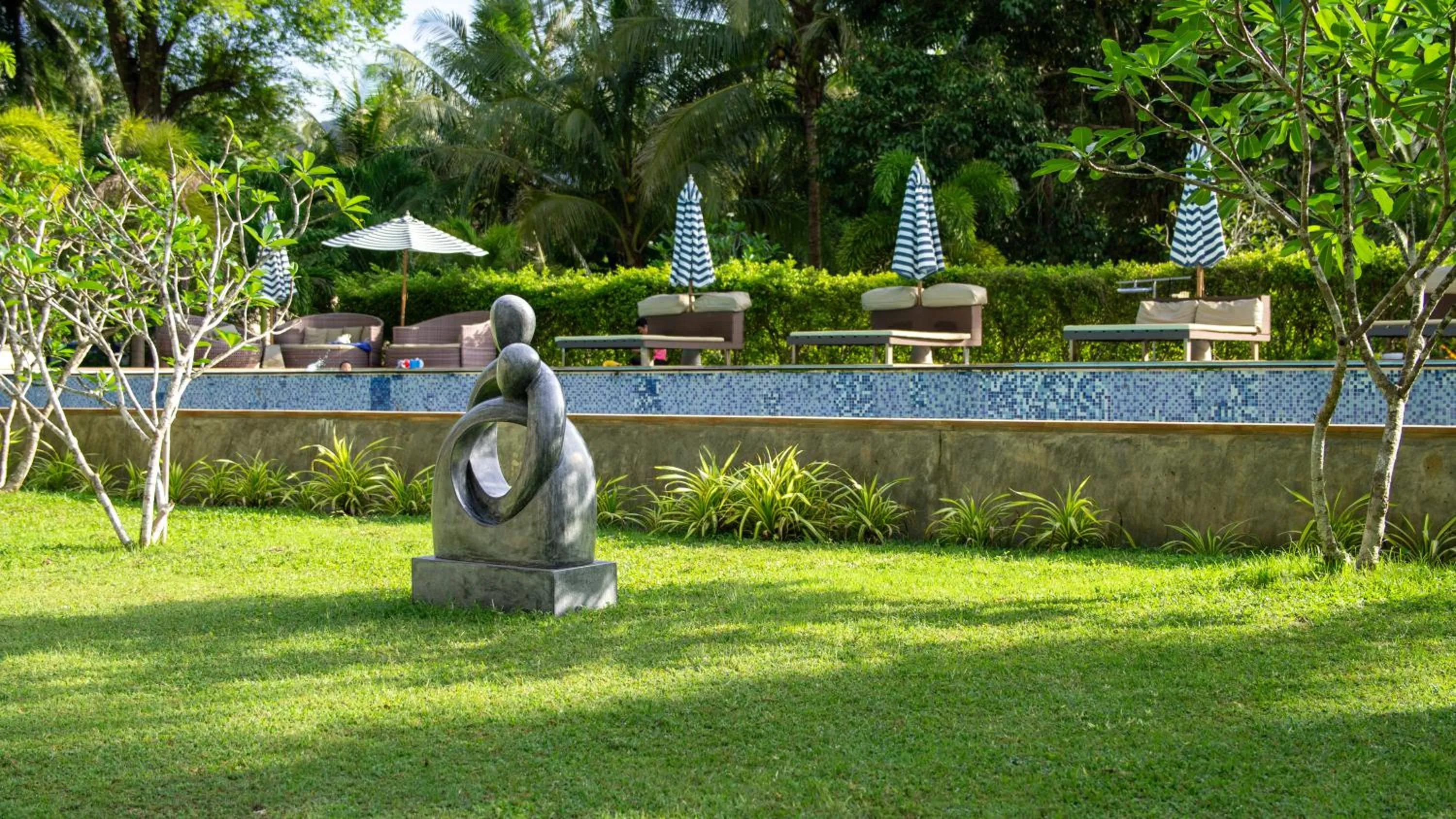 Pool view in Long Beach Chalet - SHA Extra Plus