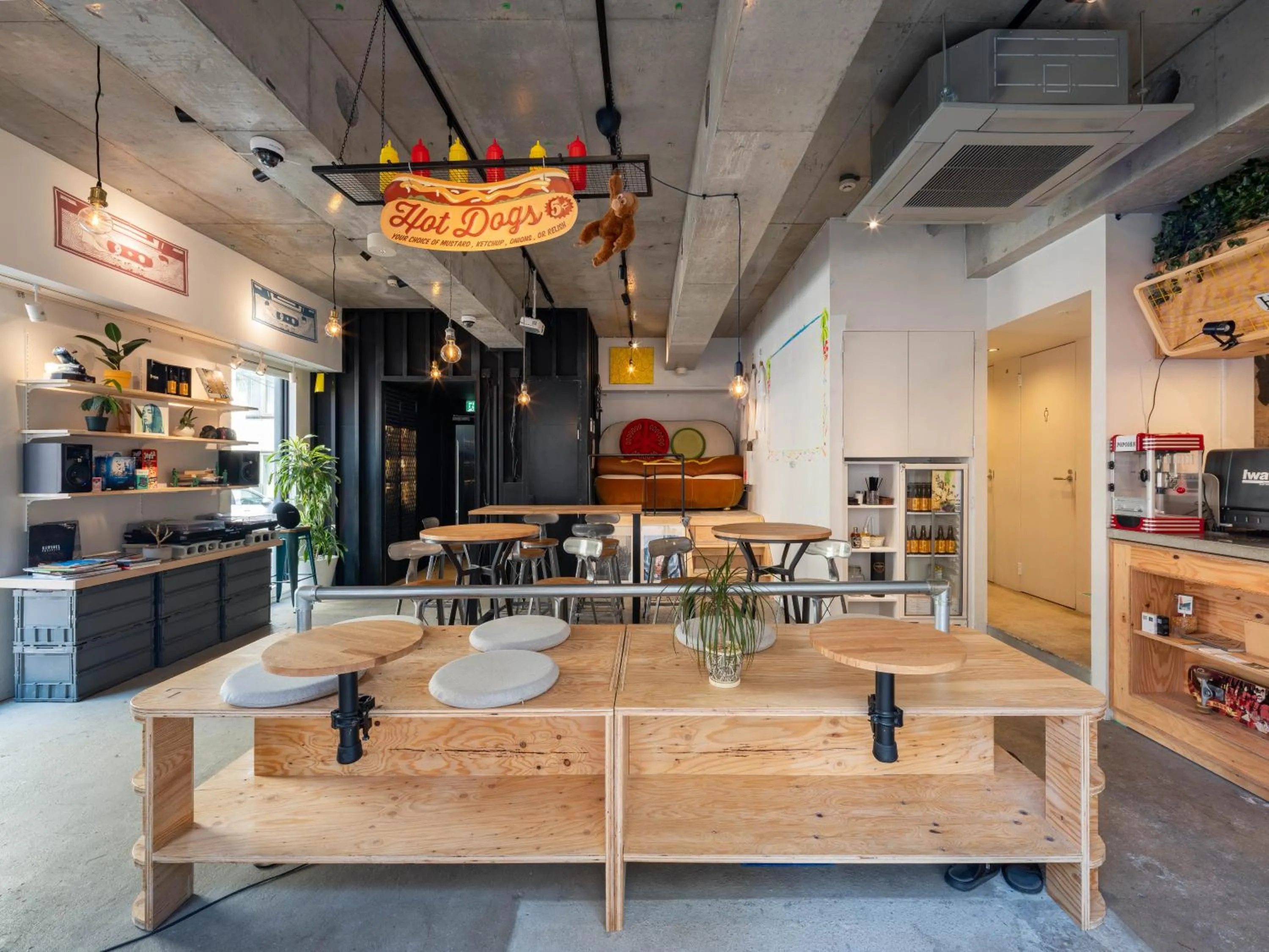 Lobby or reception in Artist Hotel - BnA STUDIO Akihabara