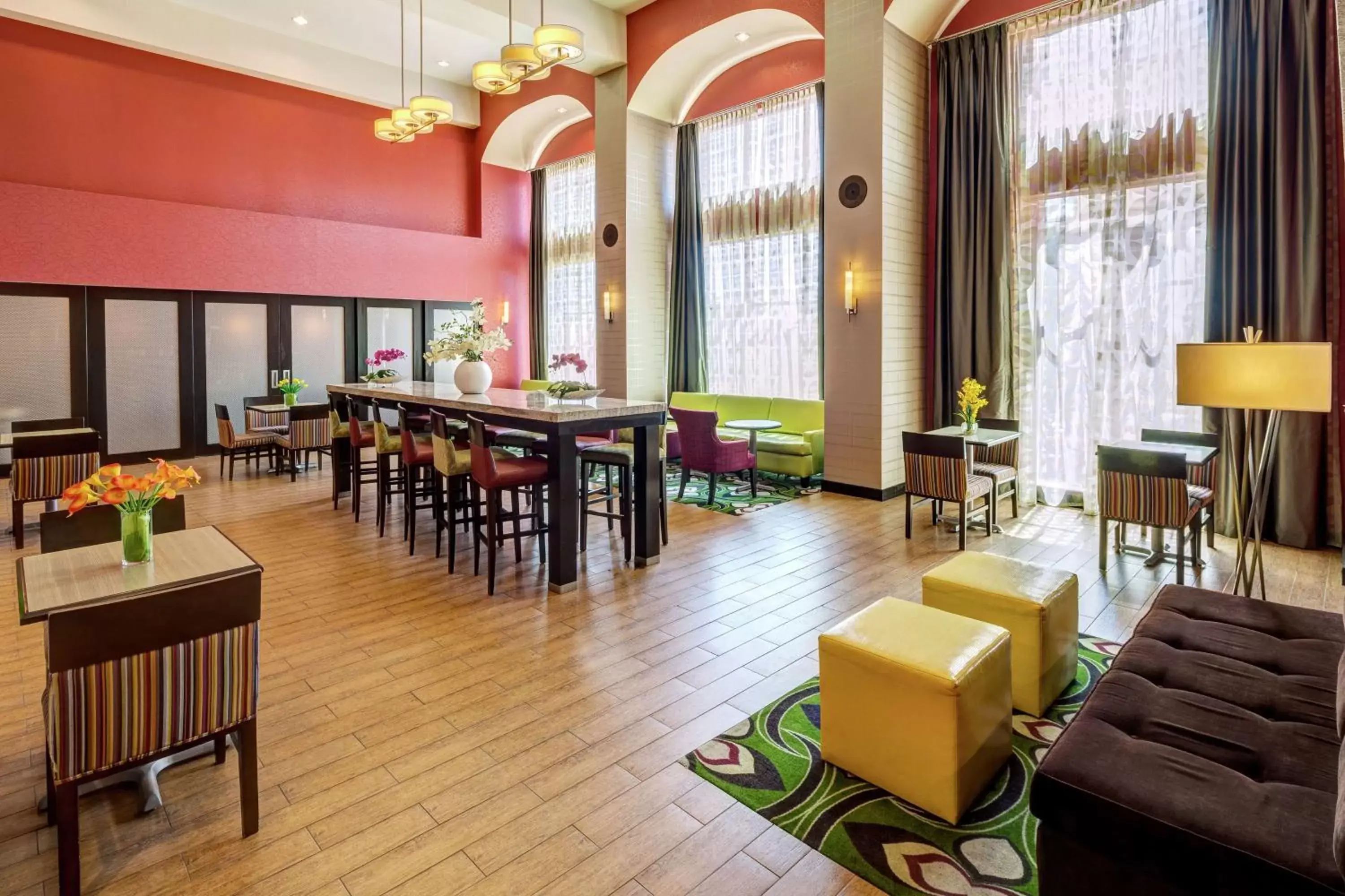 Dining area, Restaurant/Places to Eat in Hampton Inn & Suites Palm Desert