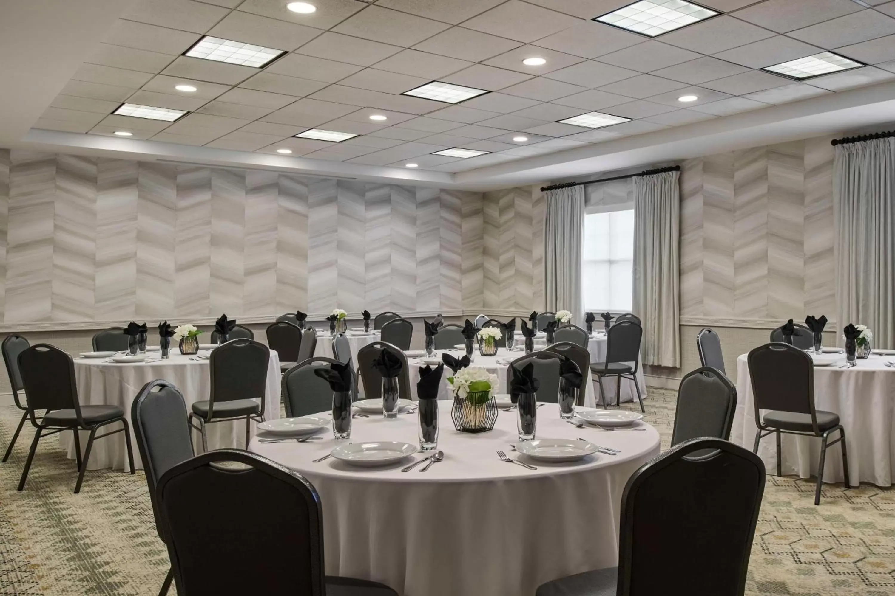 Meeting/conference room in Homewood Suites By Hilton Anchorage, Ak