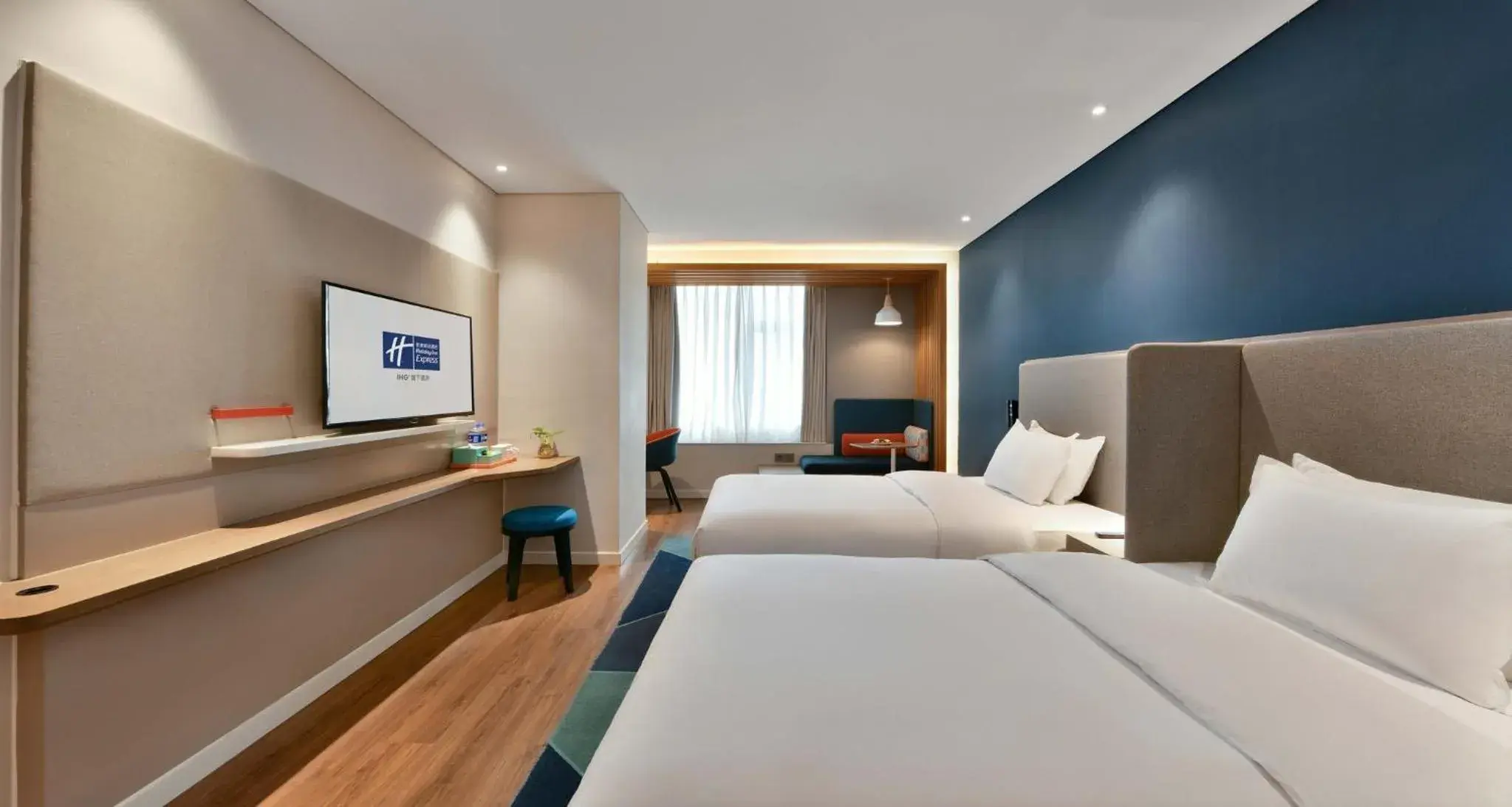 Photo of the whole room in Holiday Inn Express Chengdu North Railway Station, an IHG Hotel