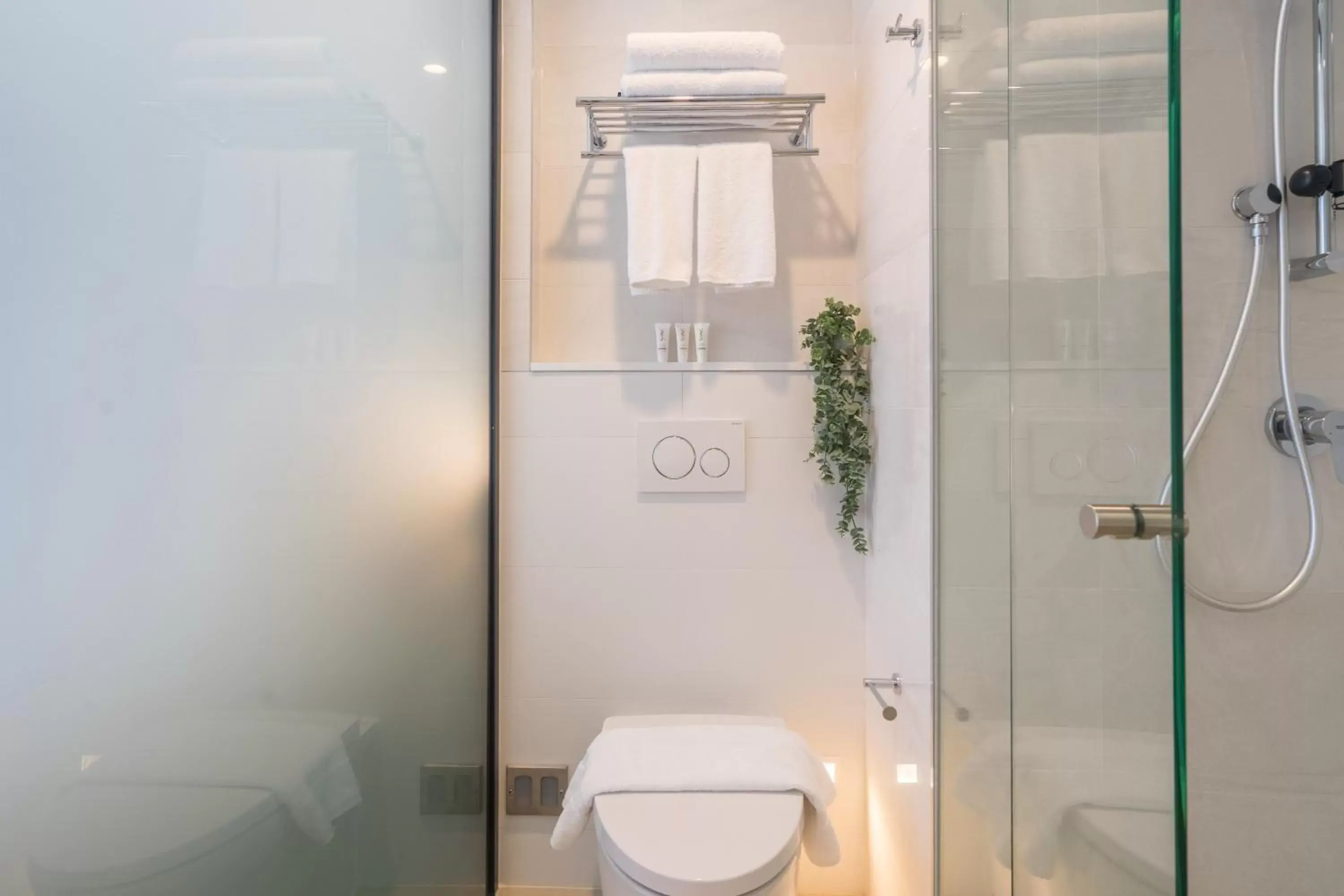 Toilet, Bathroom in Kith Hotel Darling Harbour