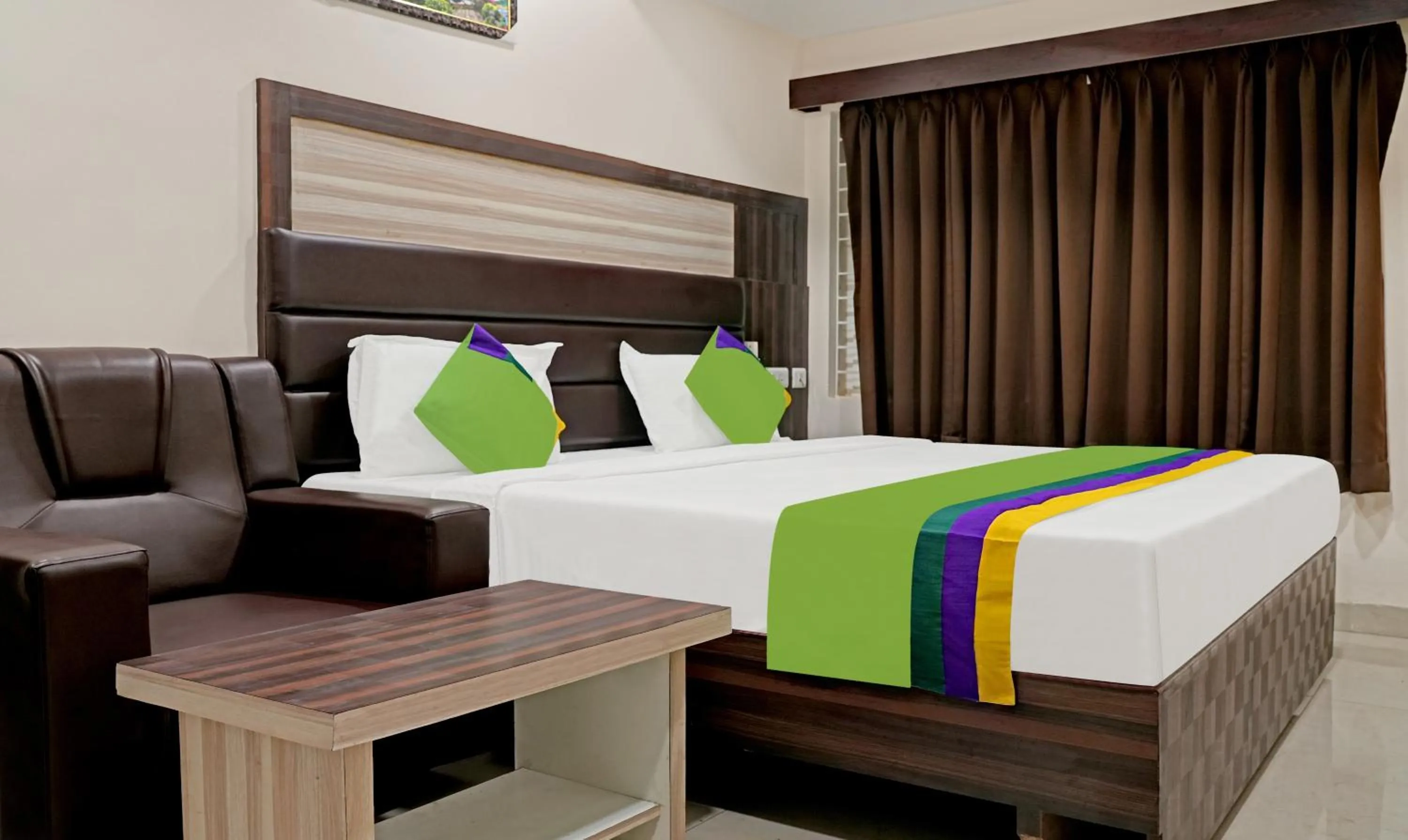 Bed in Treebo Trend Jsn Grand