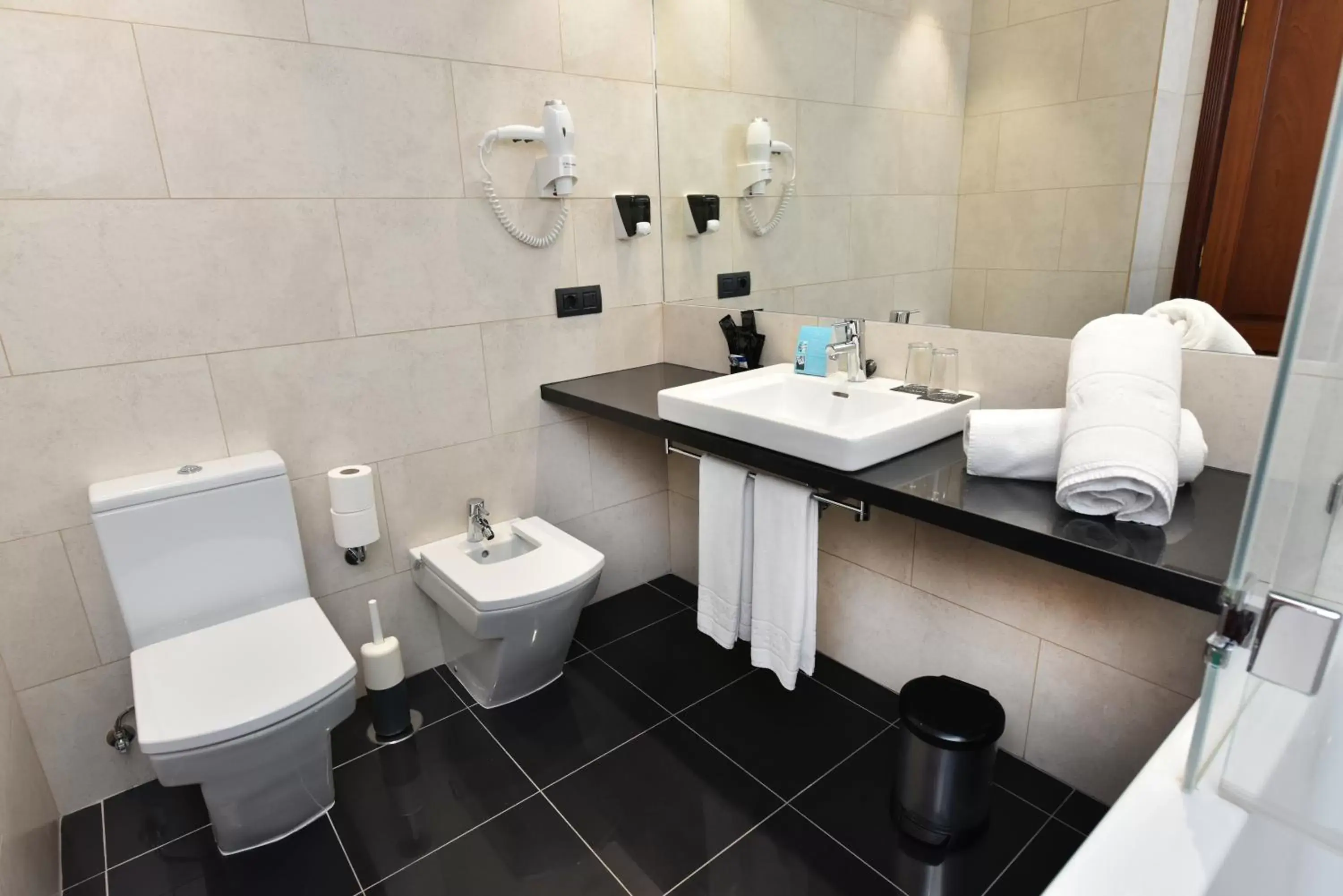 Bathroom in Hotel Vallemar