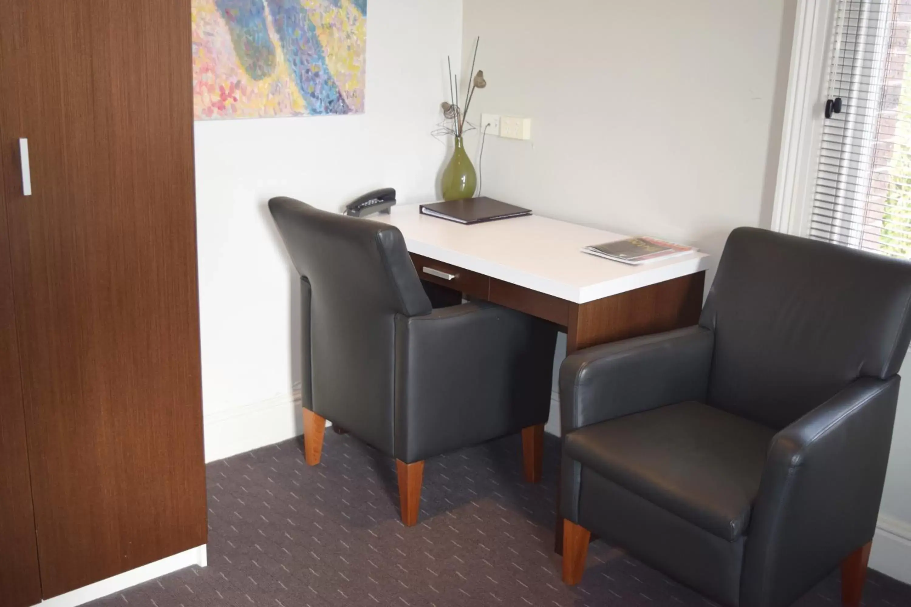 Seating Area in Auldington Hotel