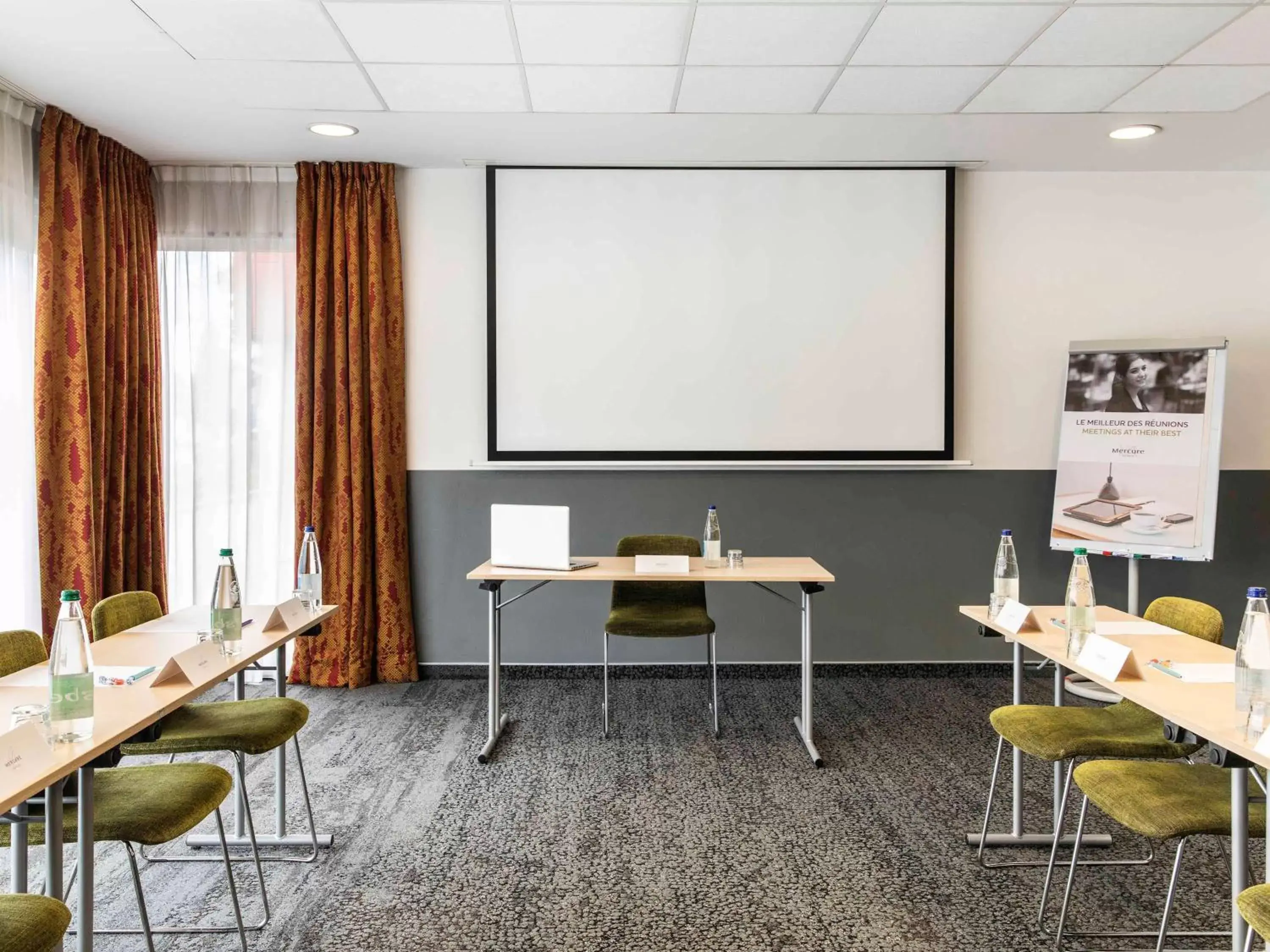 Meeting/conference room in Mercure Belfort Centre
