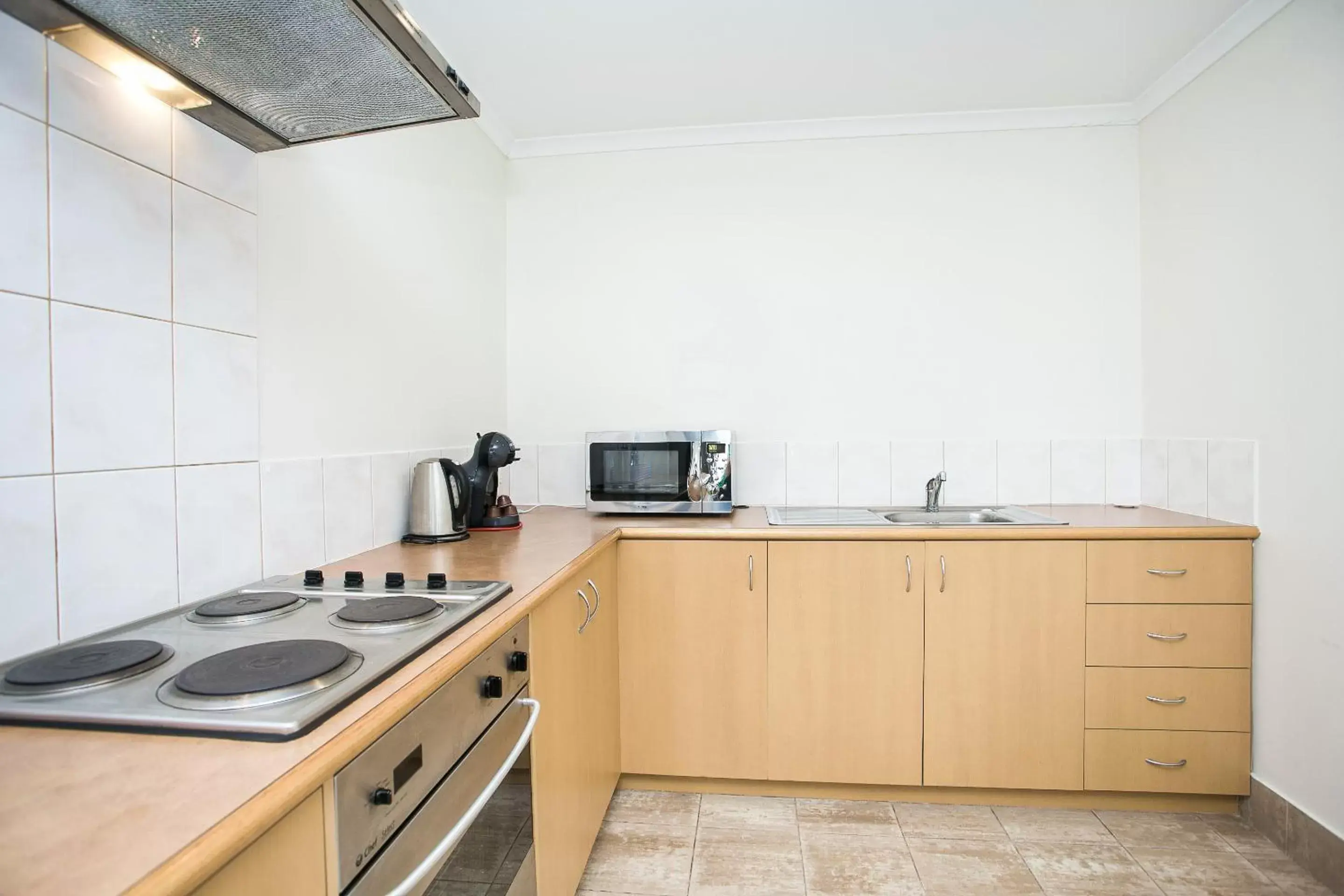 Kitchen or kitchenette, Kitchen/Kitchenette in All Suites Perth