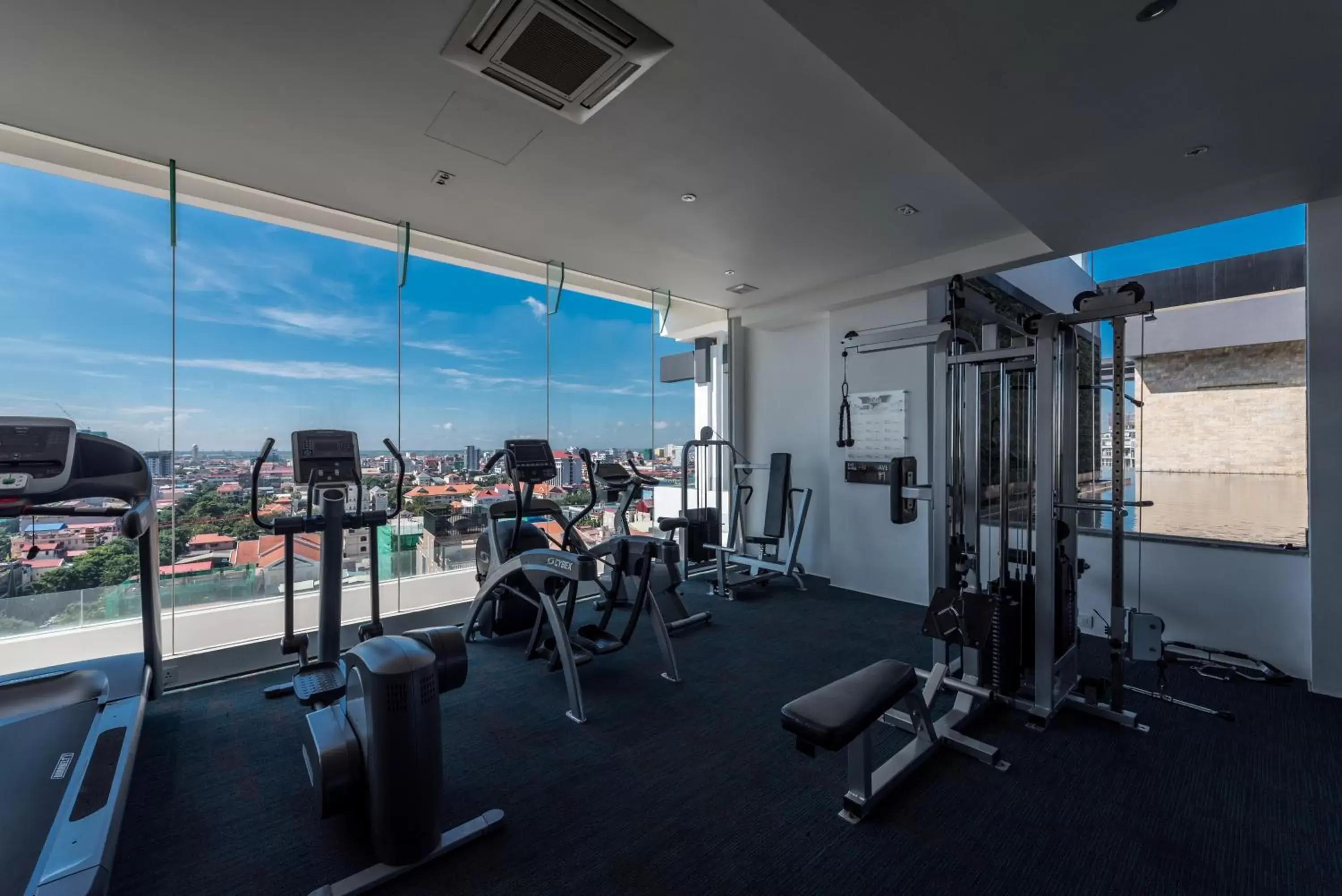 Fitness centre/facilities, View in Naki Suites @ Silvertown