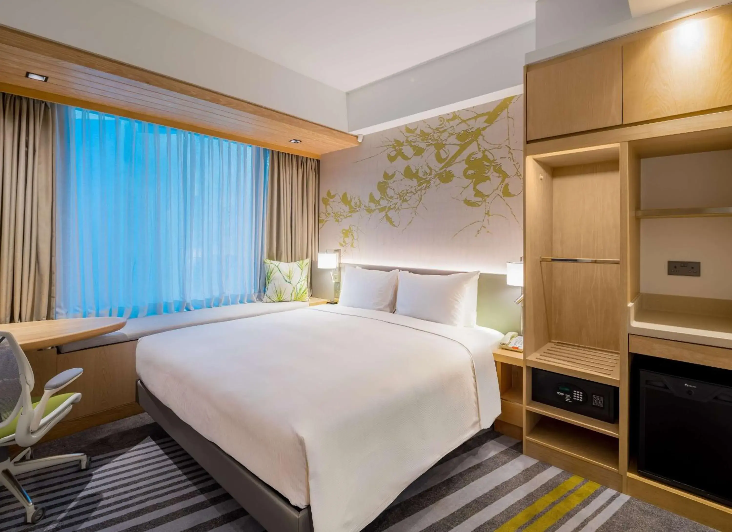 Bed in Hilton Garden Inn Singapore Serangoon