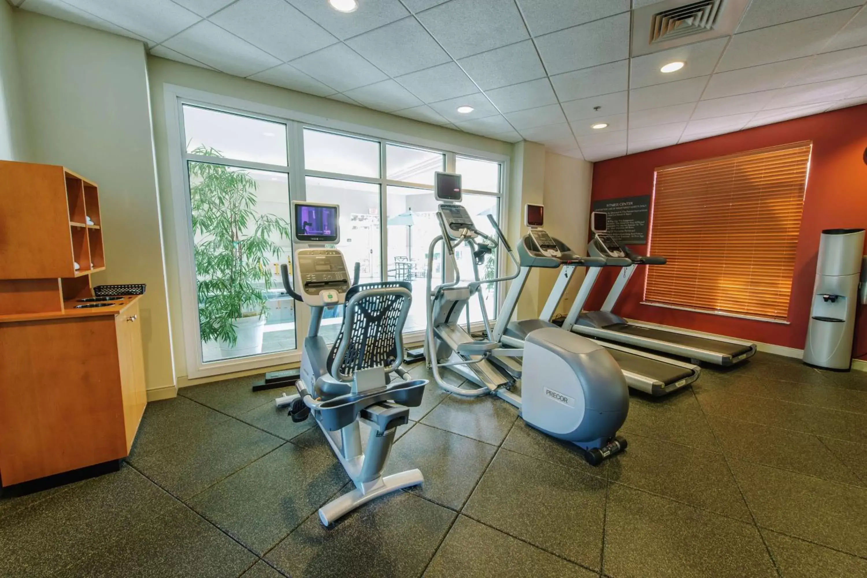 Fitness centre/facilities, Fitness Center/Facilities in Hilton Garden Inn Manchester Downtown
