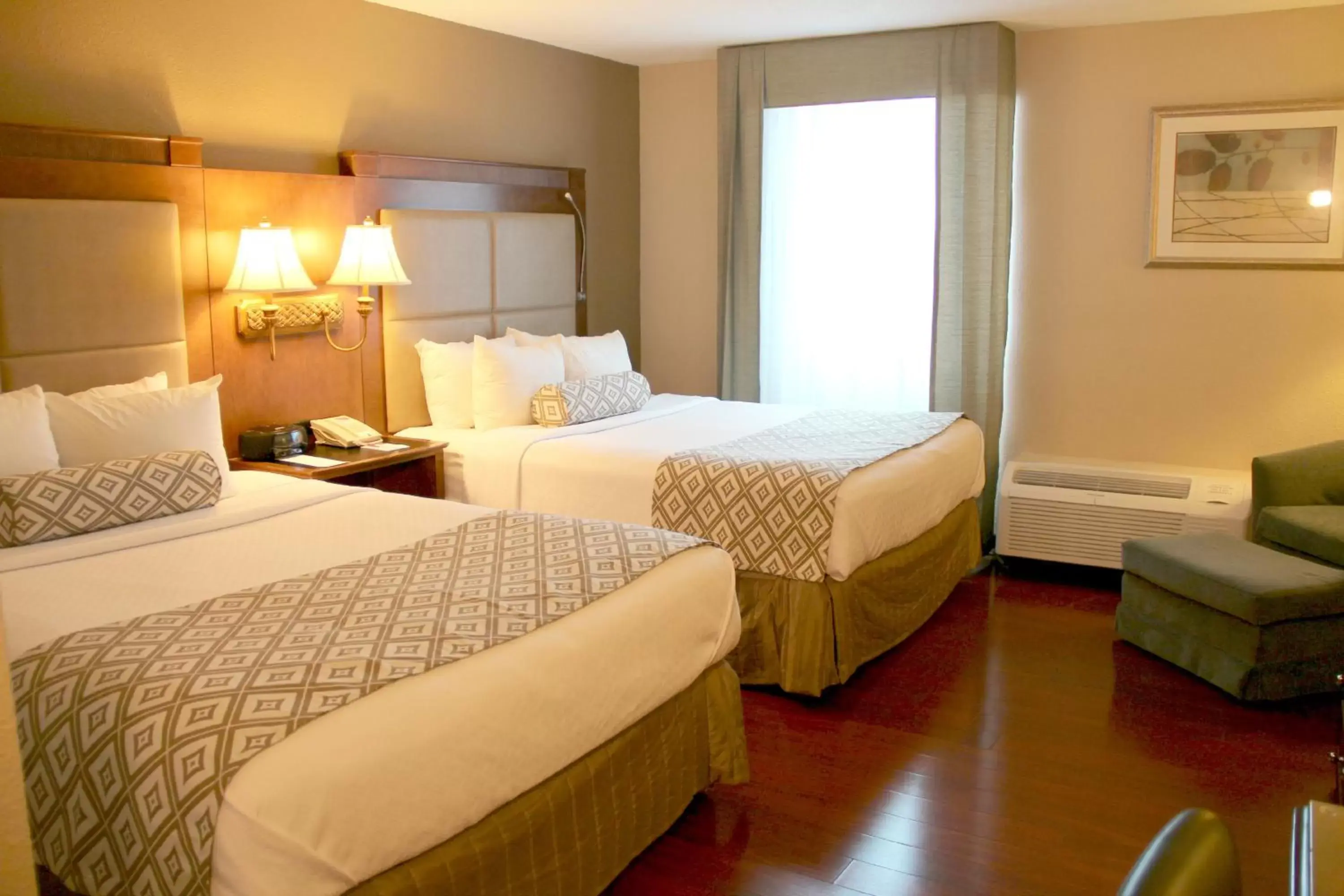 Bedroom in Clayton Plaza Hotel & Extended Stay