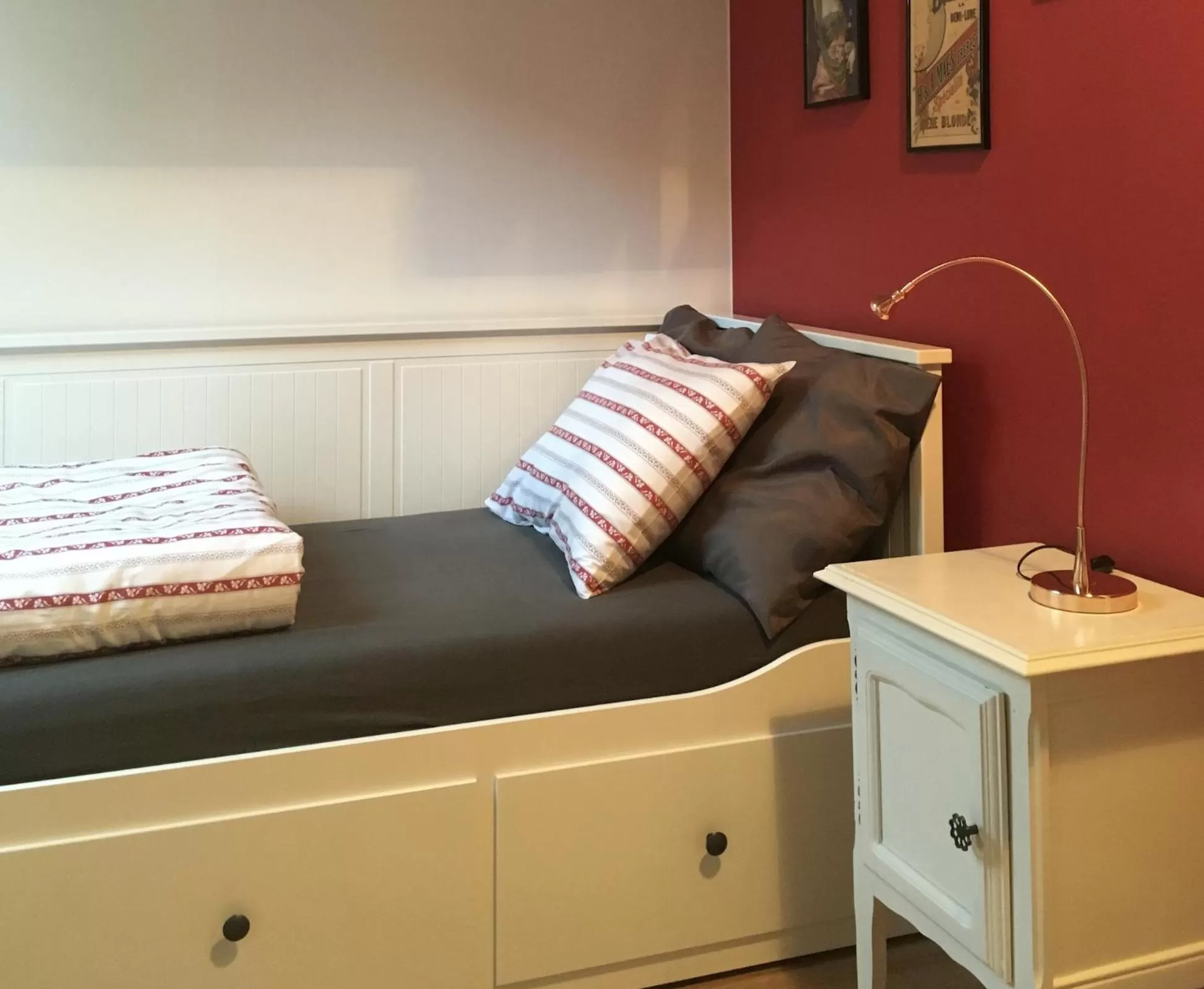 Bedroom, Bed in Huyze Peerdenbrugghe