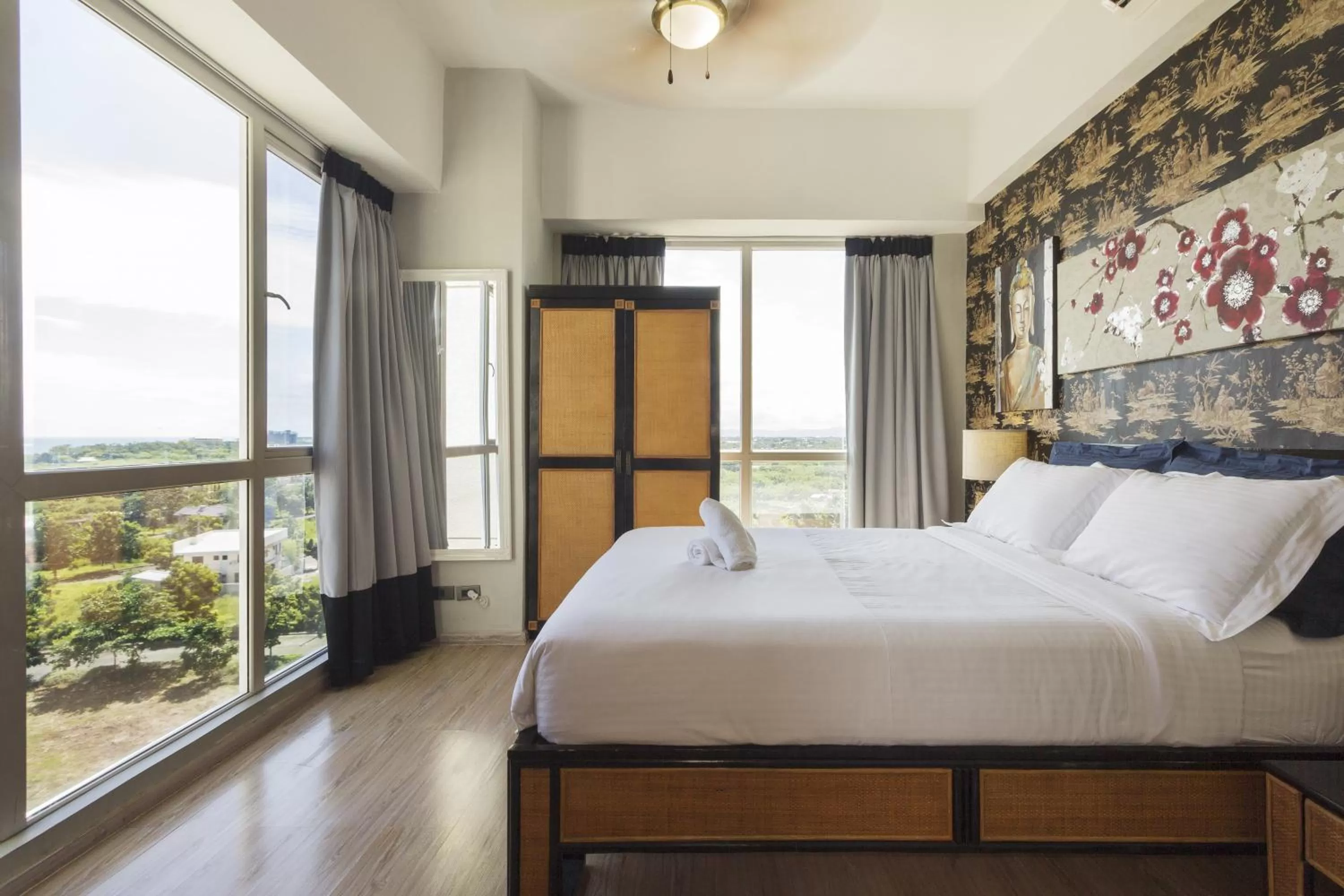 Bedroom, Bed in La Mirada Residence Condo, Large 1 bedroom ,Ocean views, Breakfast, fast WiFi , Netflix, beach resort