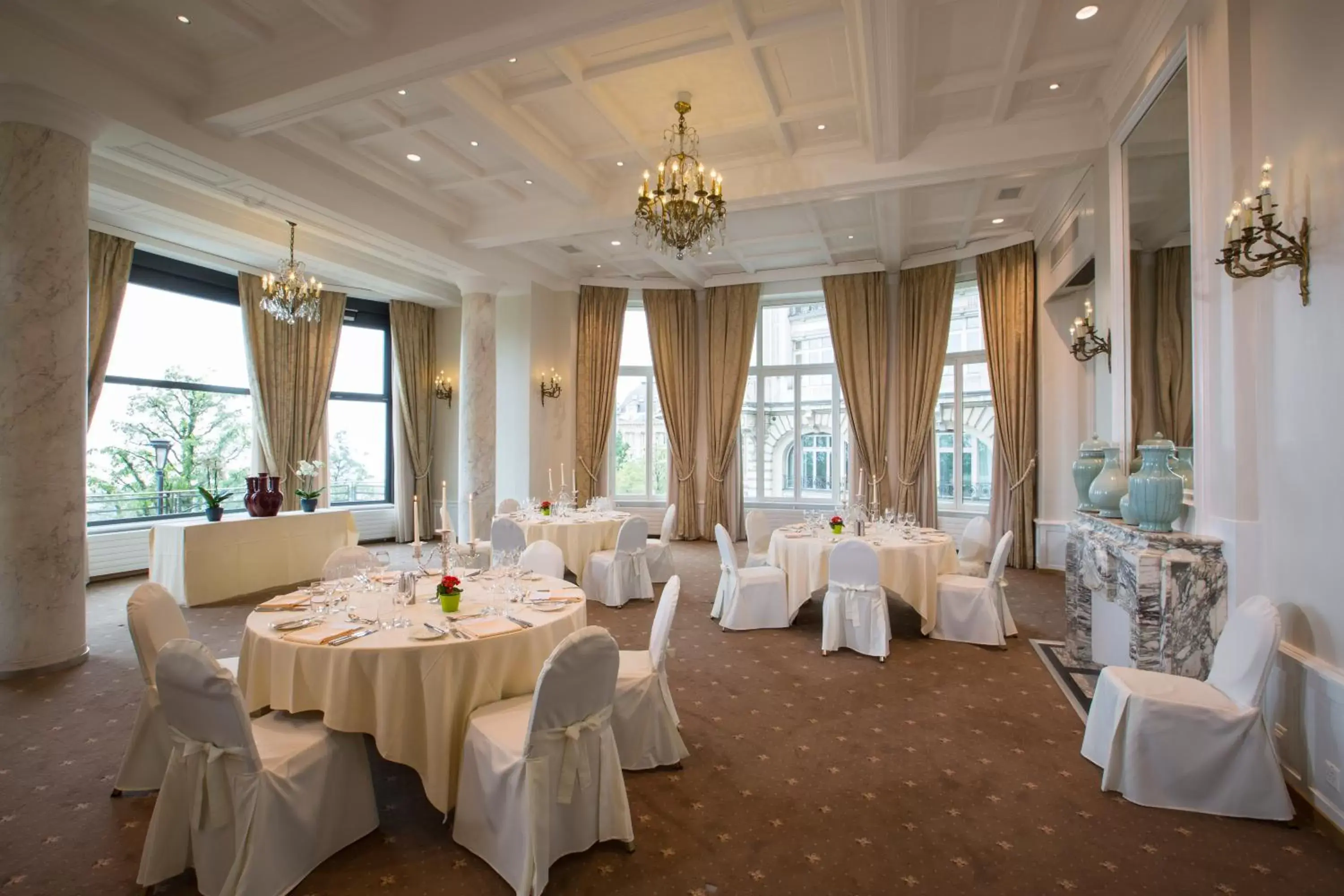 Day, Banquet Facilities in Hôtel de la Paix Lausanne