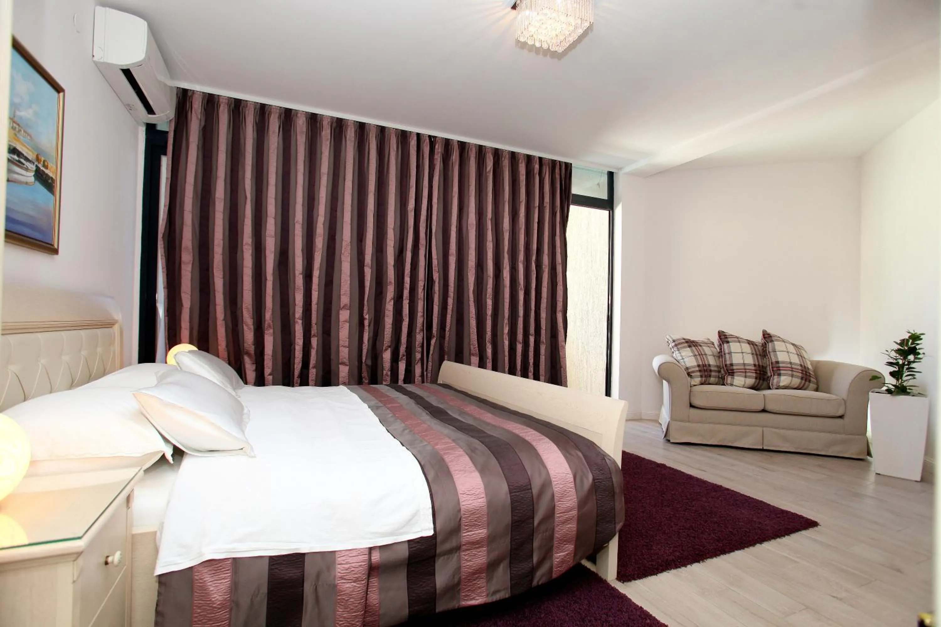 Other, Bed in Hotel Bellevue Trogir