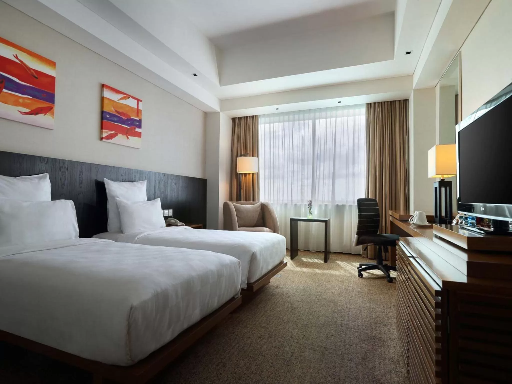 Shower, Bed in Novotel Balikpapan