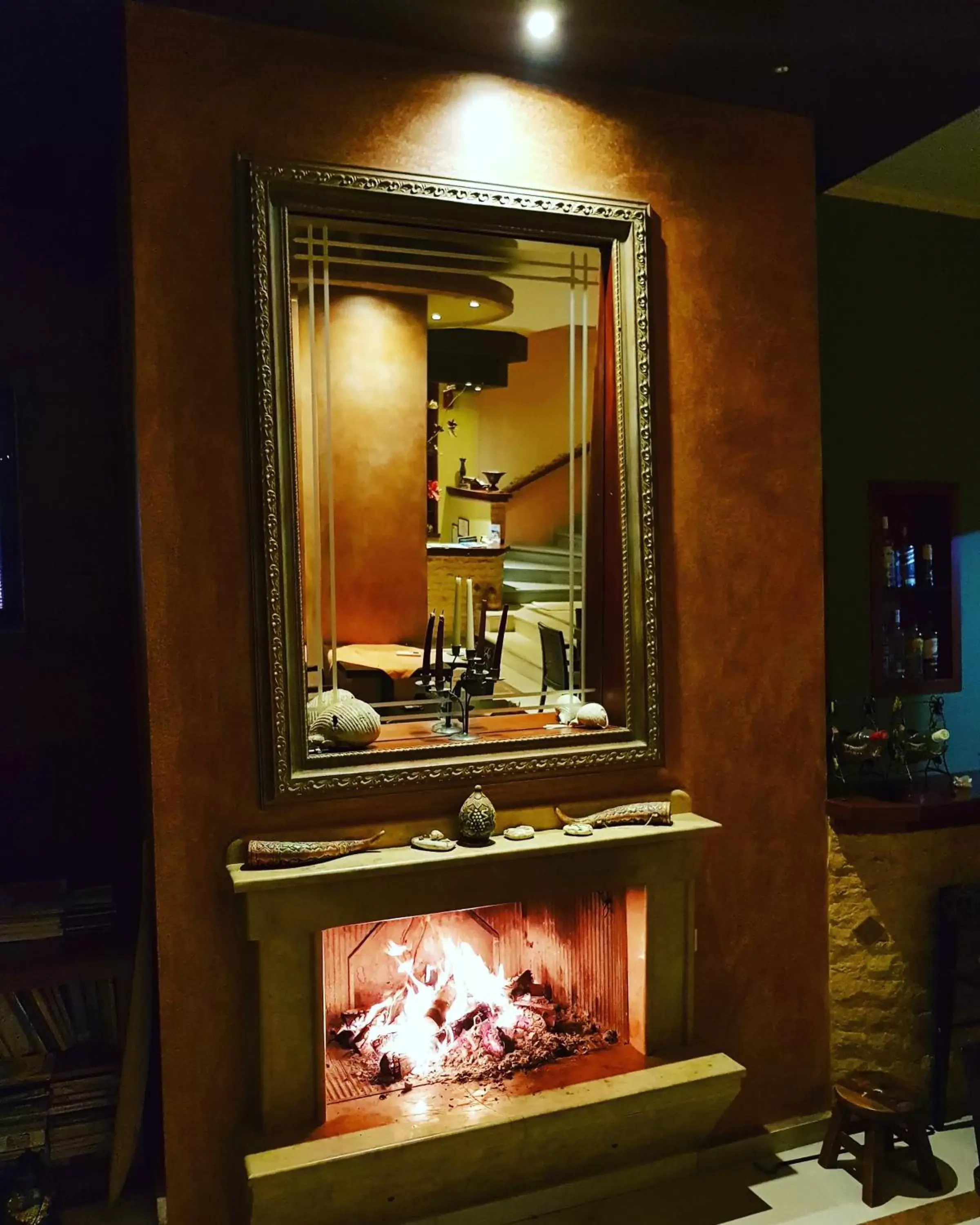 Communal lounge/ TV room, Bathroom in Hotel Nevada Kalamata