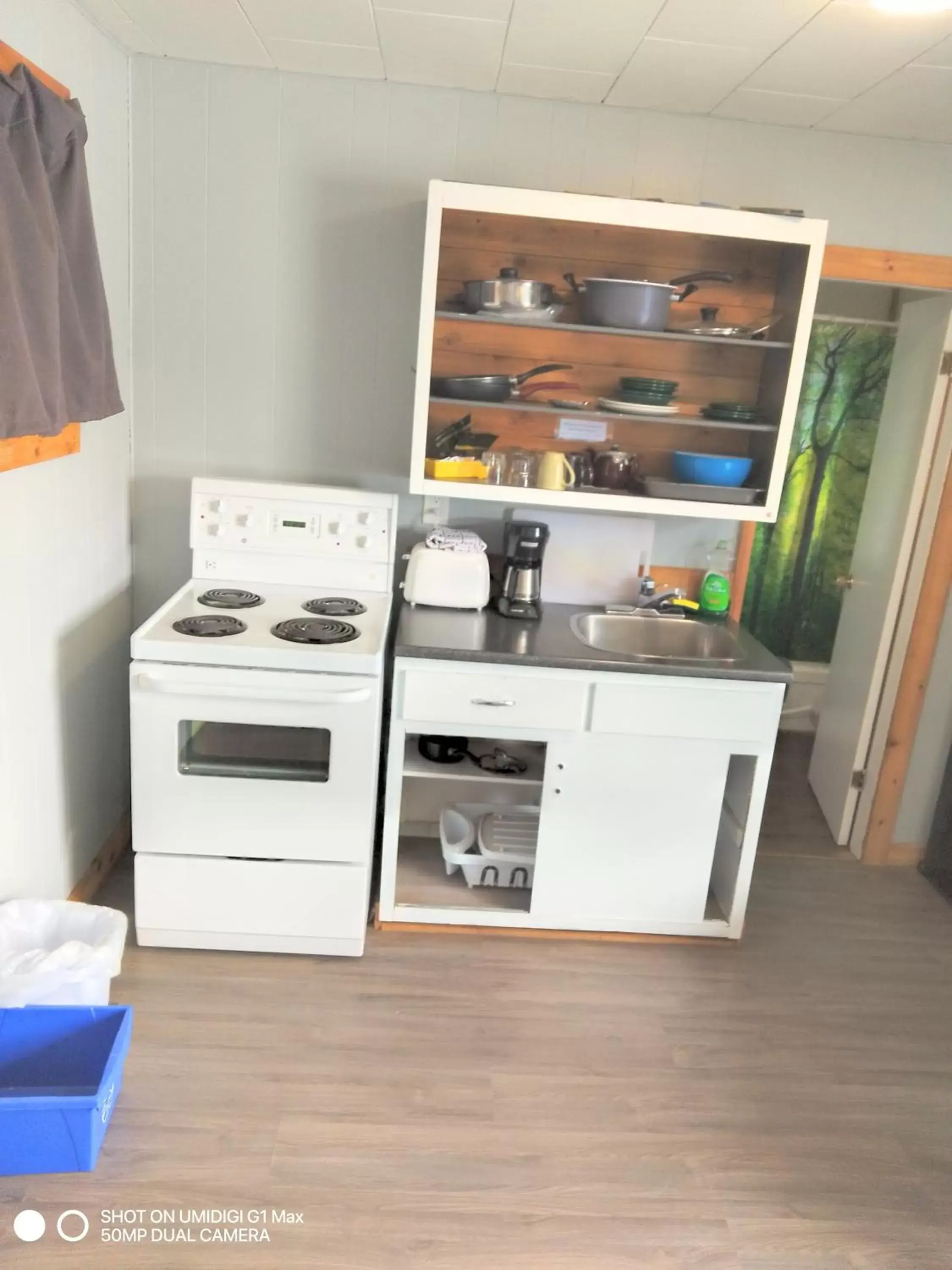 Kitchen/Kitchenette in Jasper Way Inn