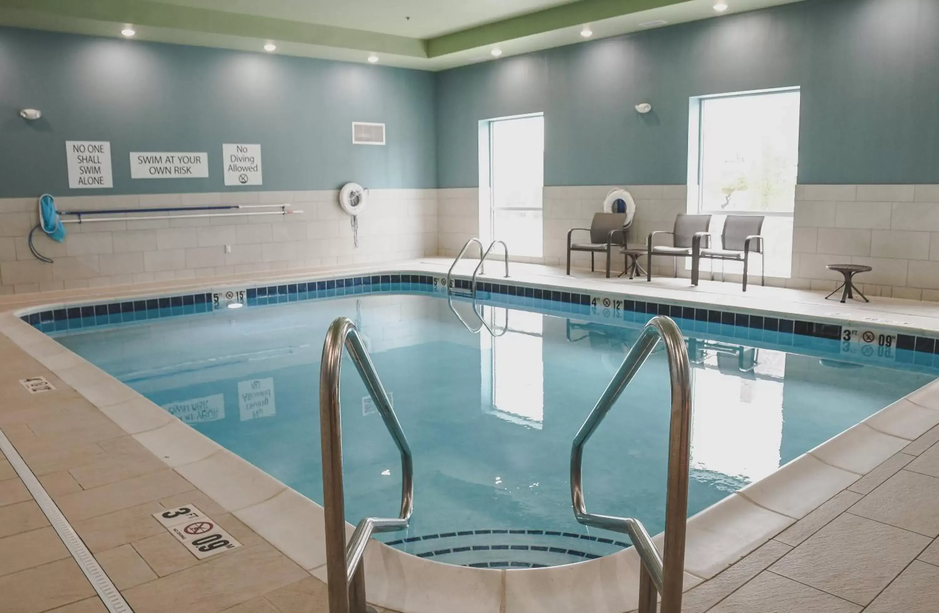Swimming Pool in Holiday Inn Express & Suites - Omaha Downtown - Airport, an IHG Hotel