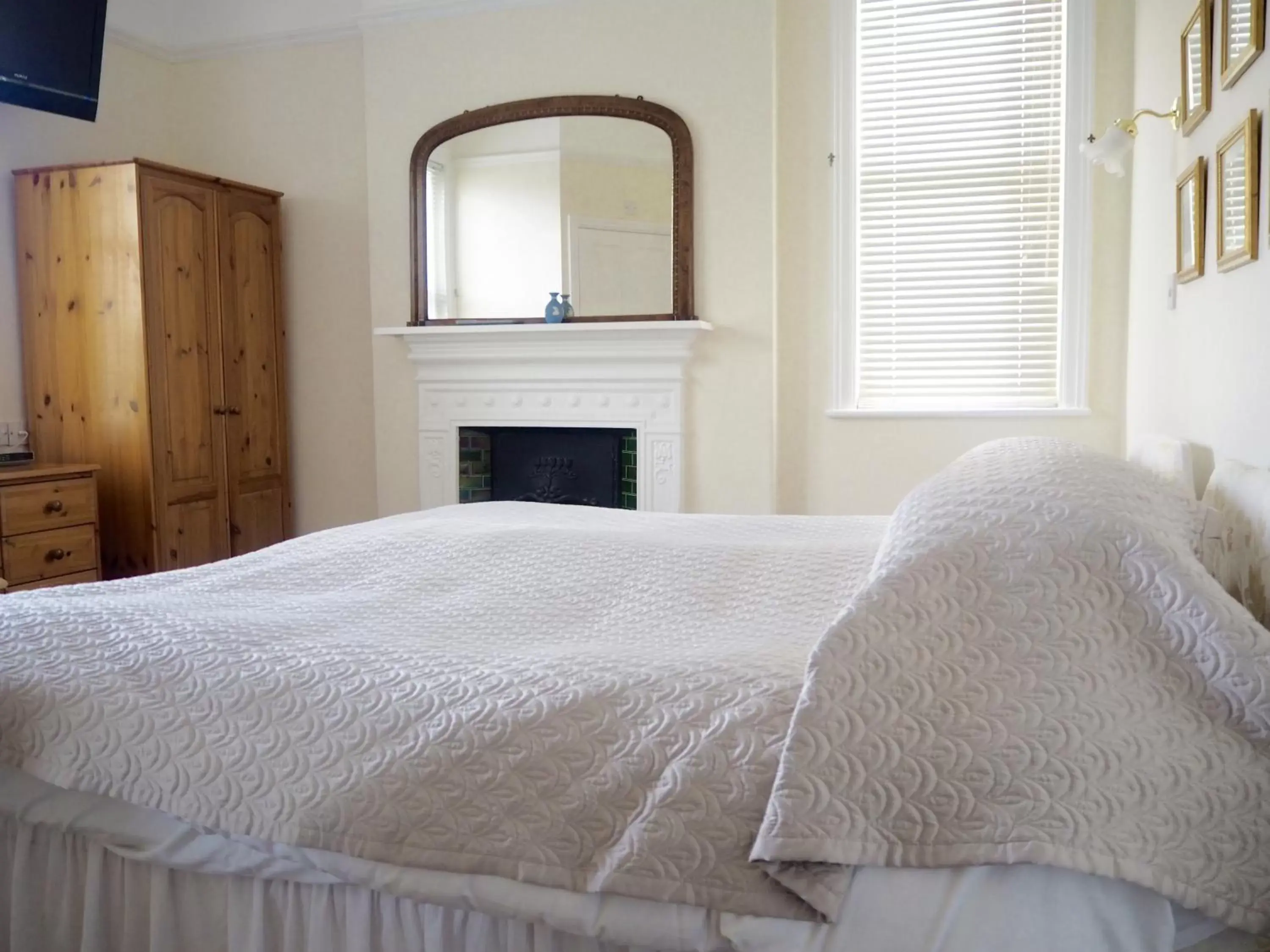 Bedroom, Bed in The Old Manse Pickering