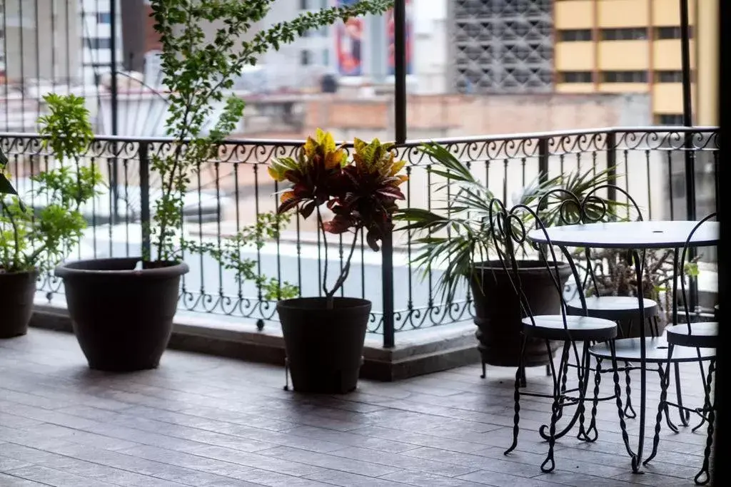 Balcony/Terrace in Hotel Santiago De Compostela - Guadalajara Centro Historico