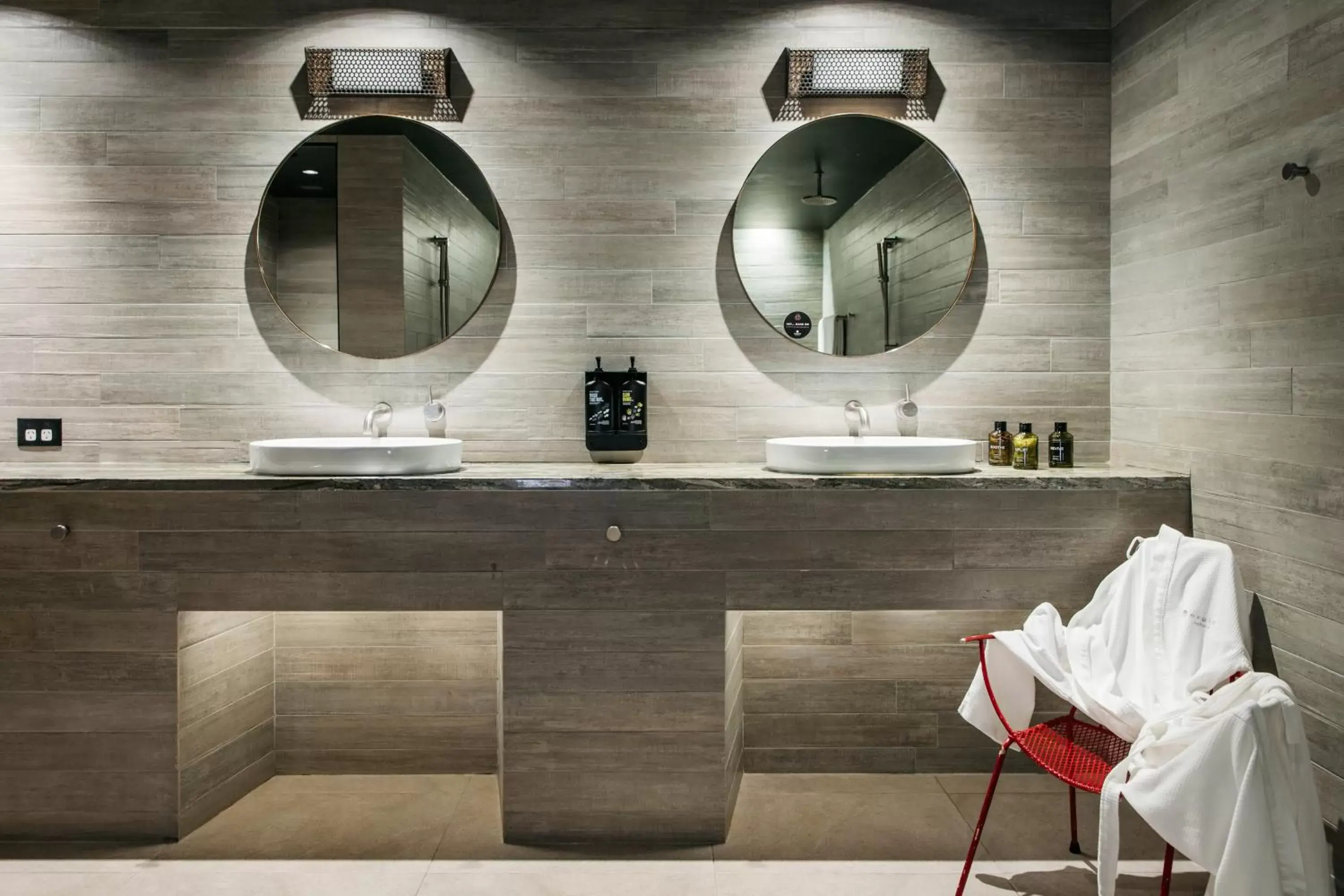 Bathroom in Ovolo Nishi