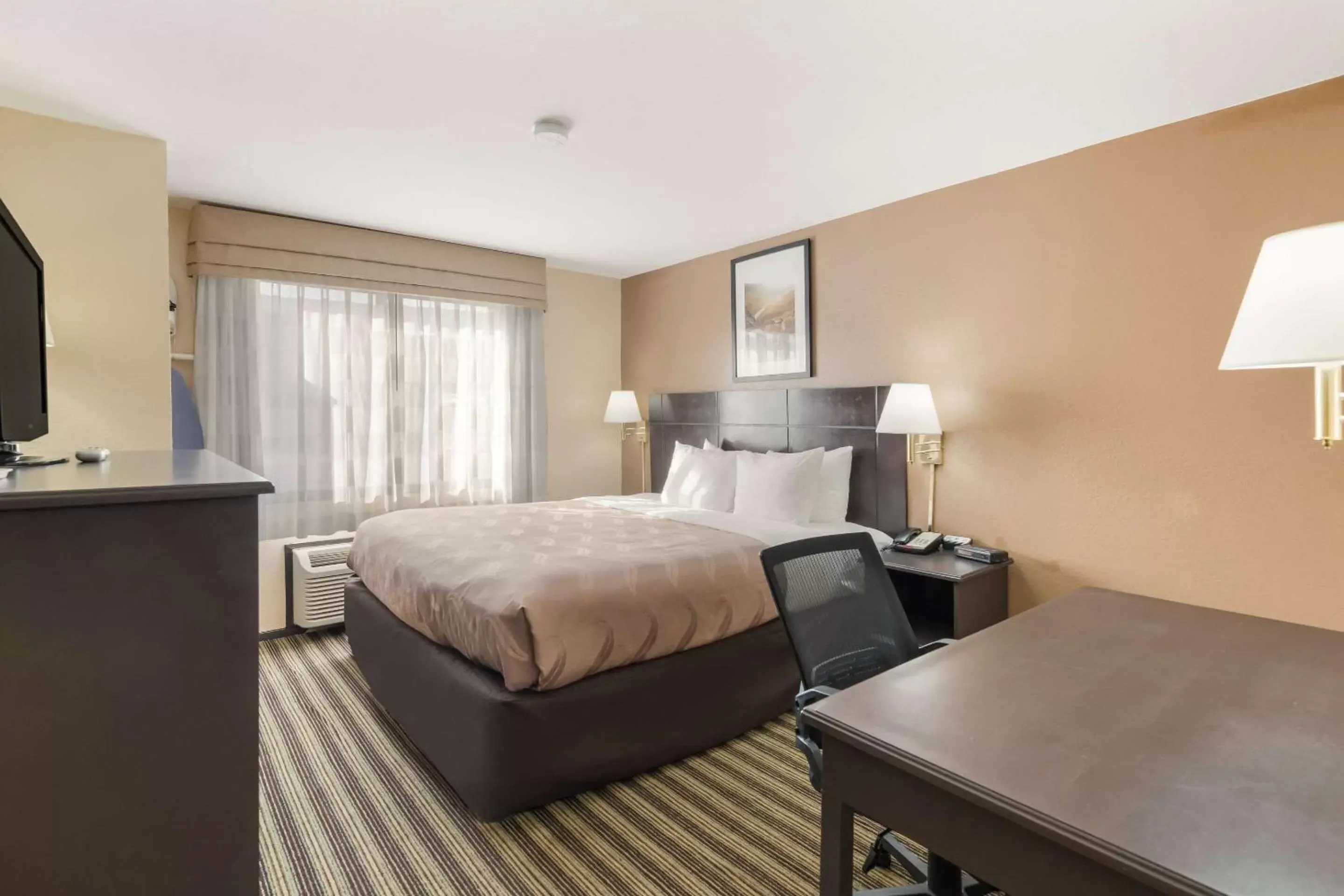 Photo of the whole room, Bed in Quality Inn Clovis Photo of the whole room, Bed in Quality Inn Clovis