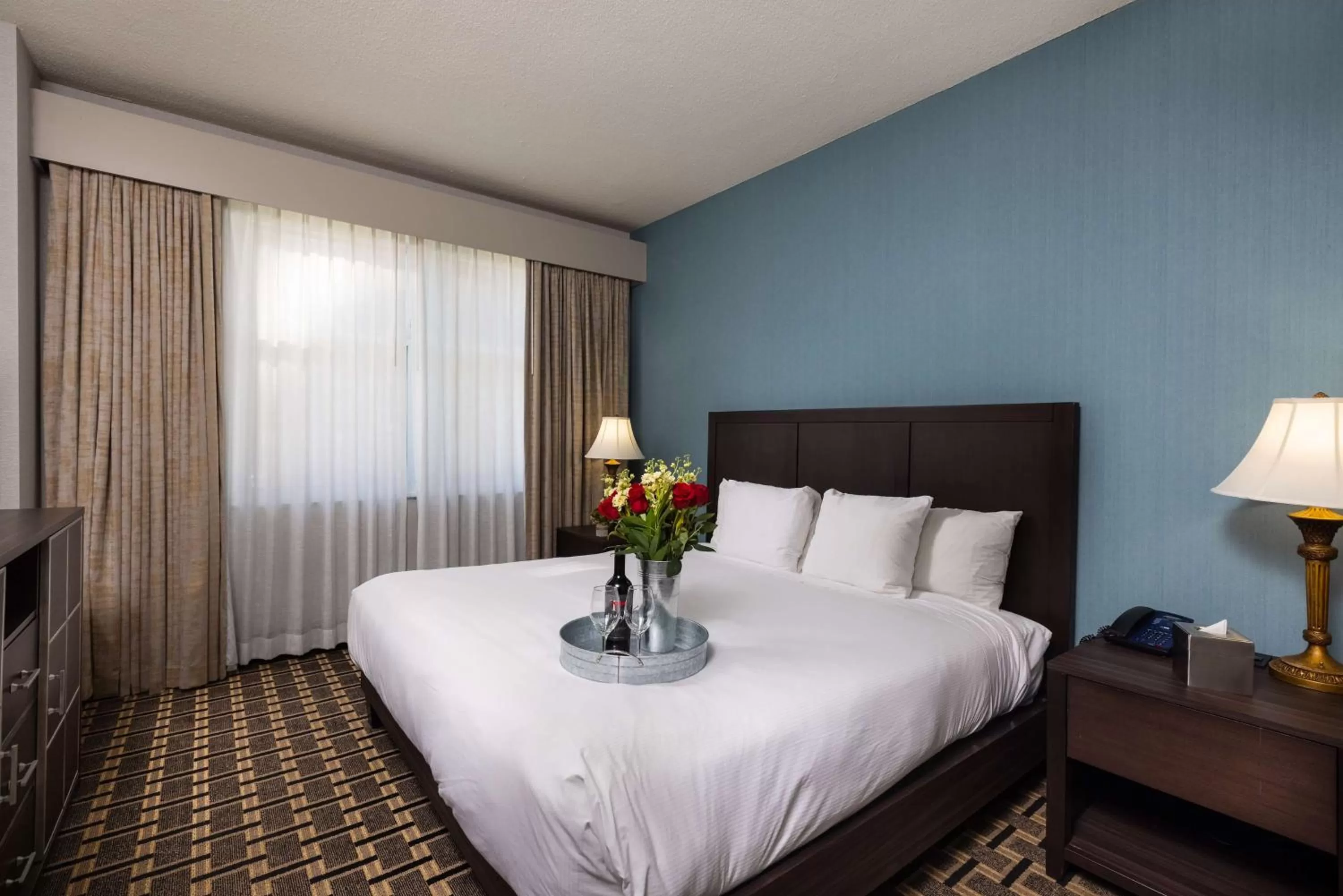 Bed in Inn at the Colonnade Baltimore - A DoubleTree by Hilton Hotel