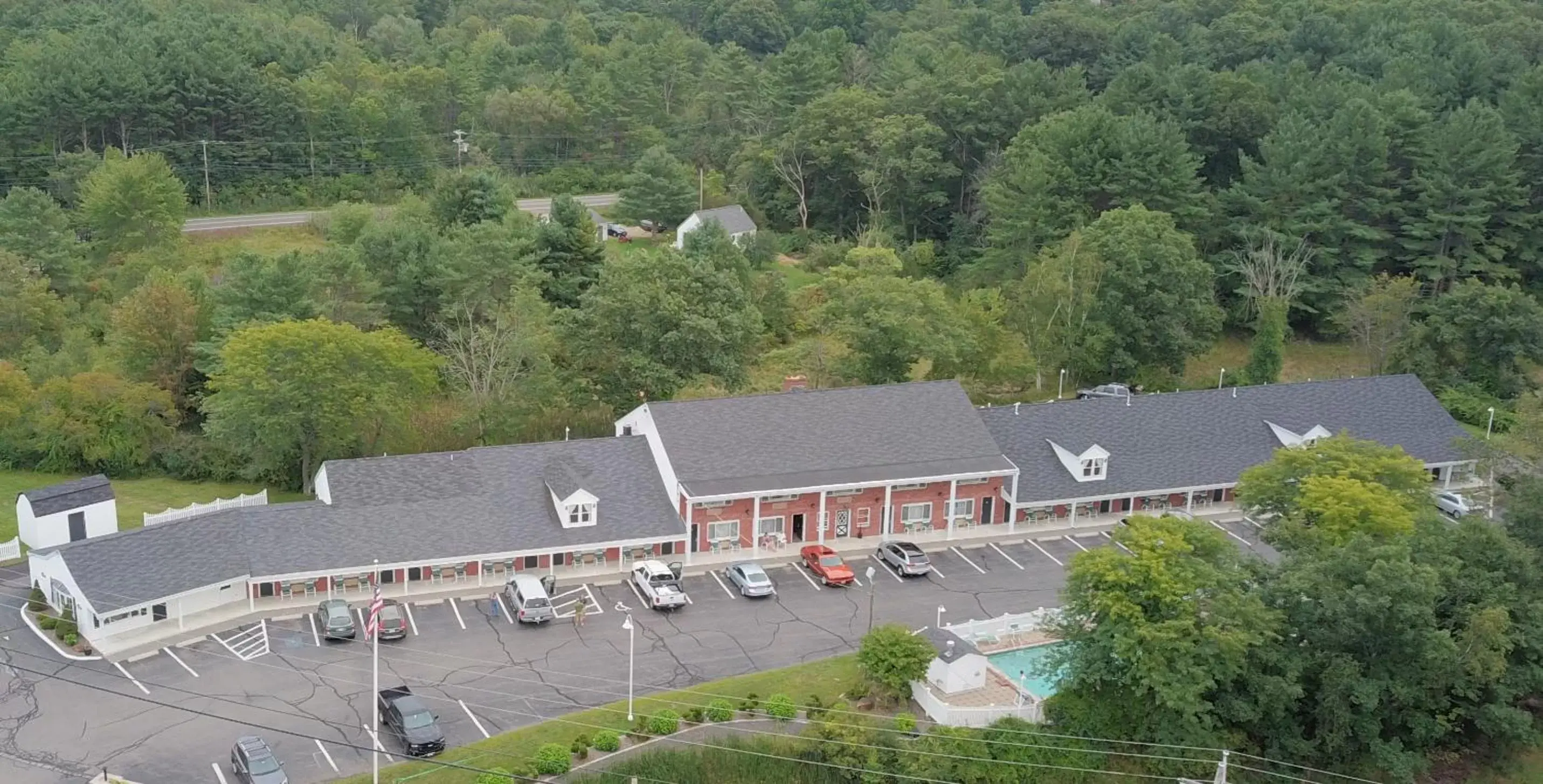 Bird's eye view, Bird's-eye View in Coachman Inn