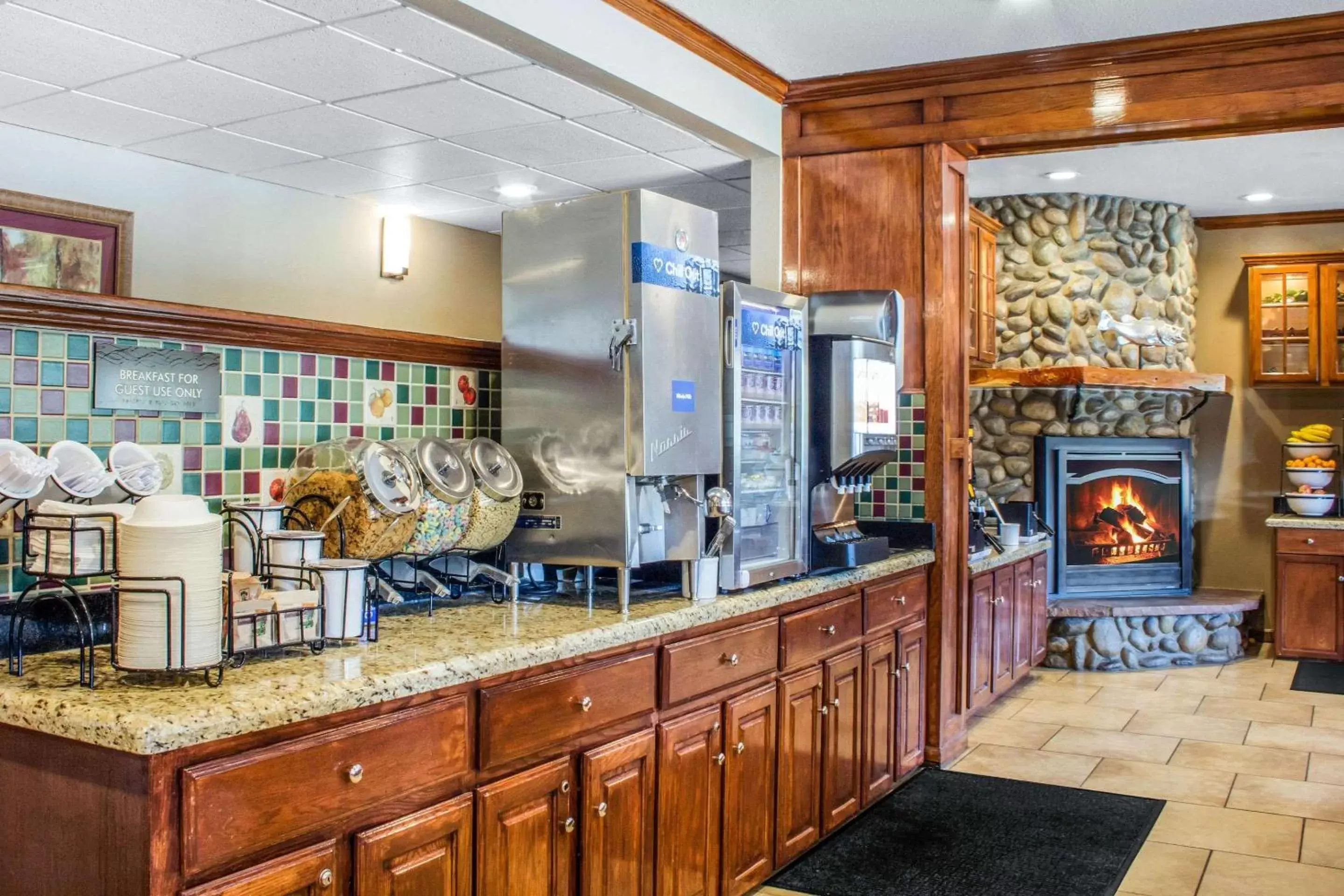 Restaurant/places to eat, Kitchen/Kitchenette in Comfort Inn & Suites Durango