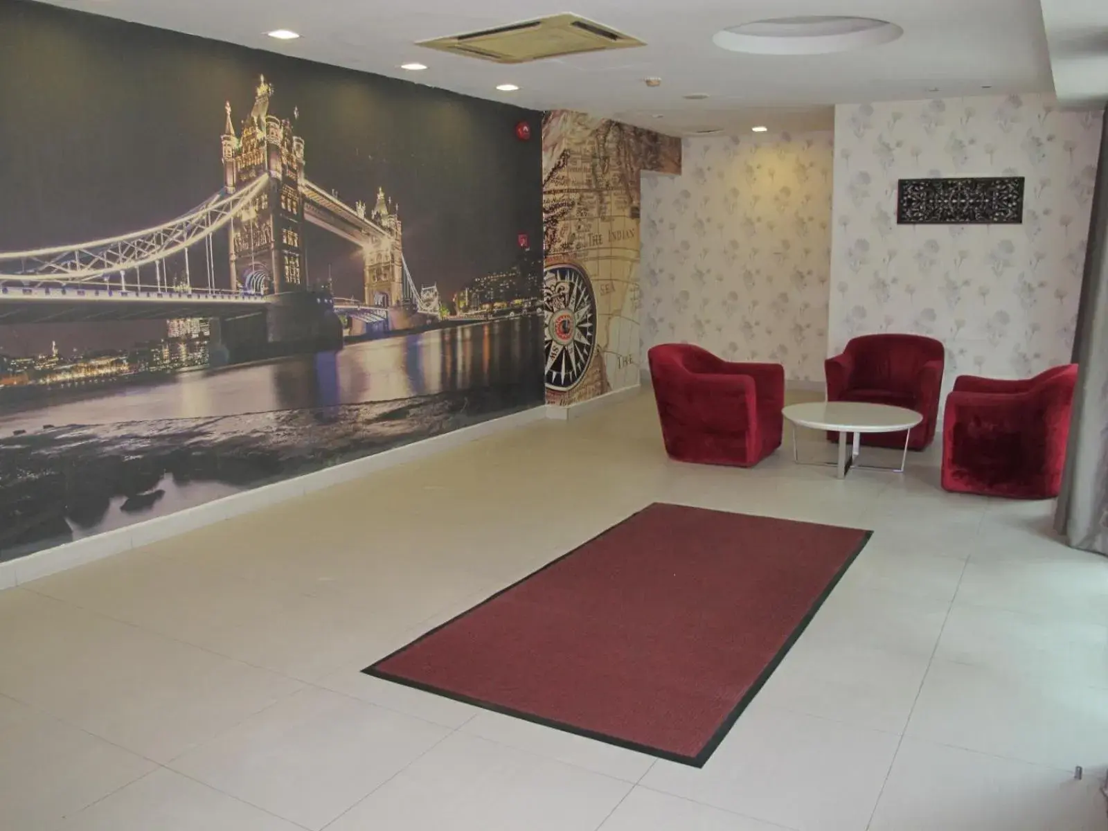 Lobby or reception in Oscar Inn Lobby or reception in Oscar Inn