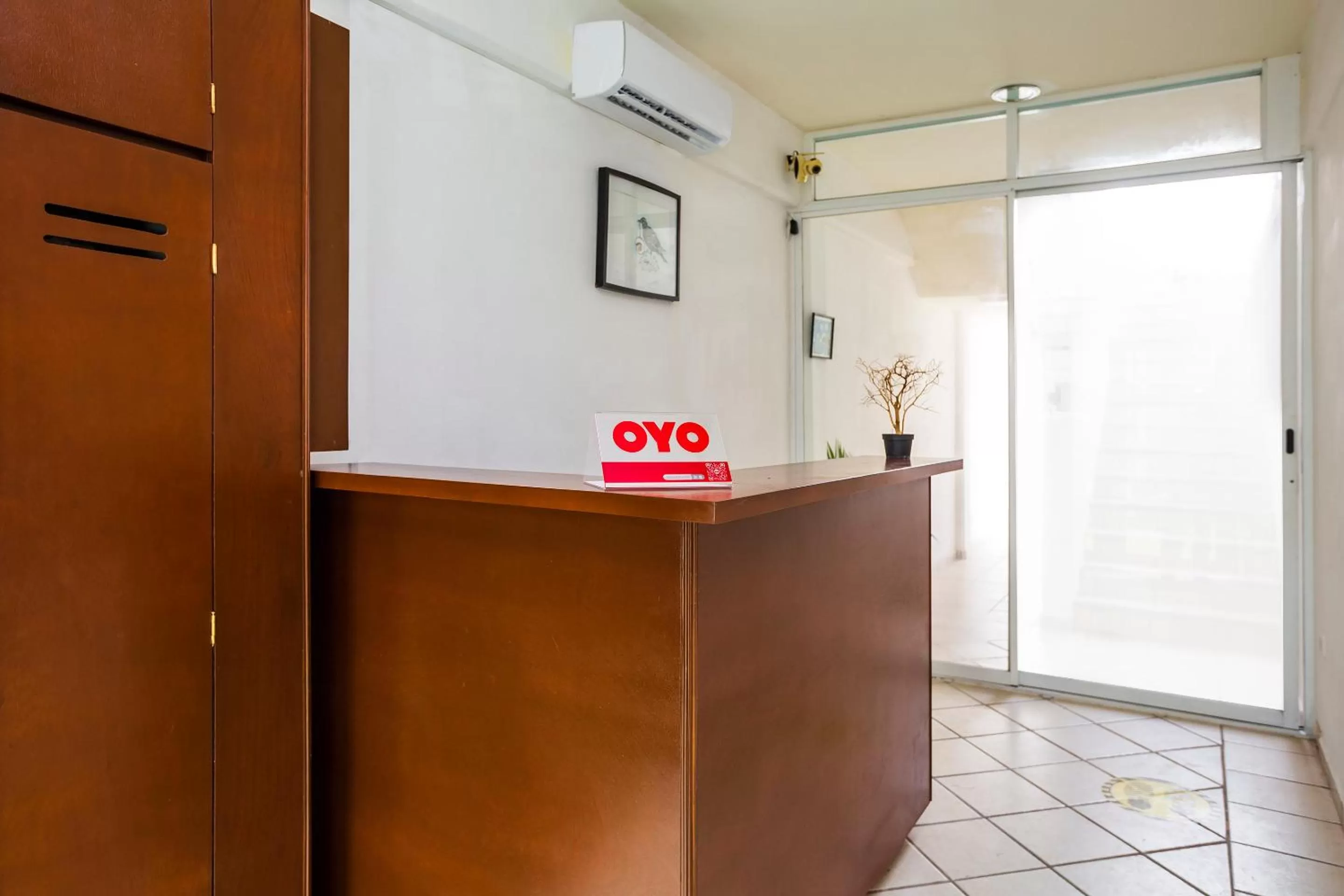 Lobby or reception, Lobby/Reception in OYO Hotel Dos Mundos,Aeropuerto Internacional de Cozumel