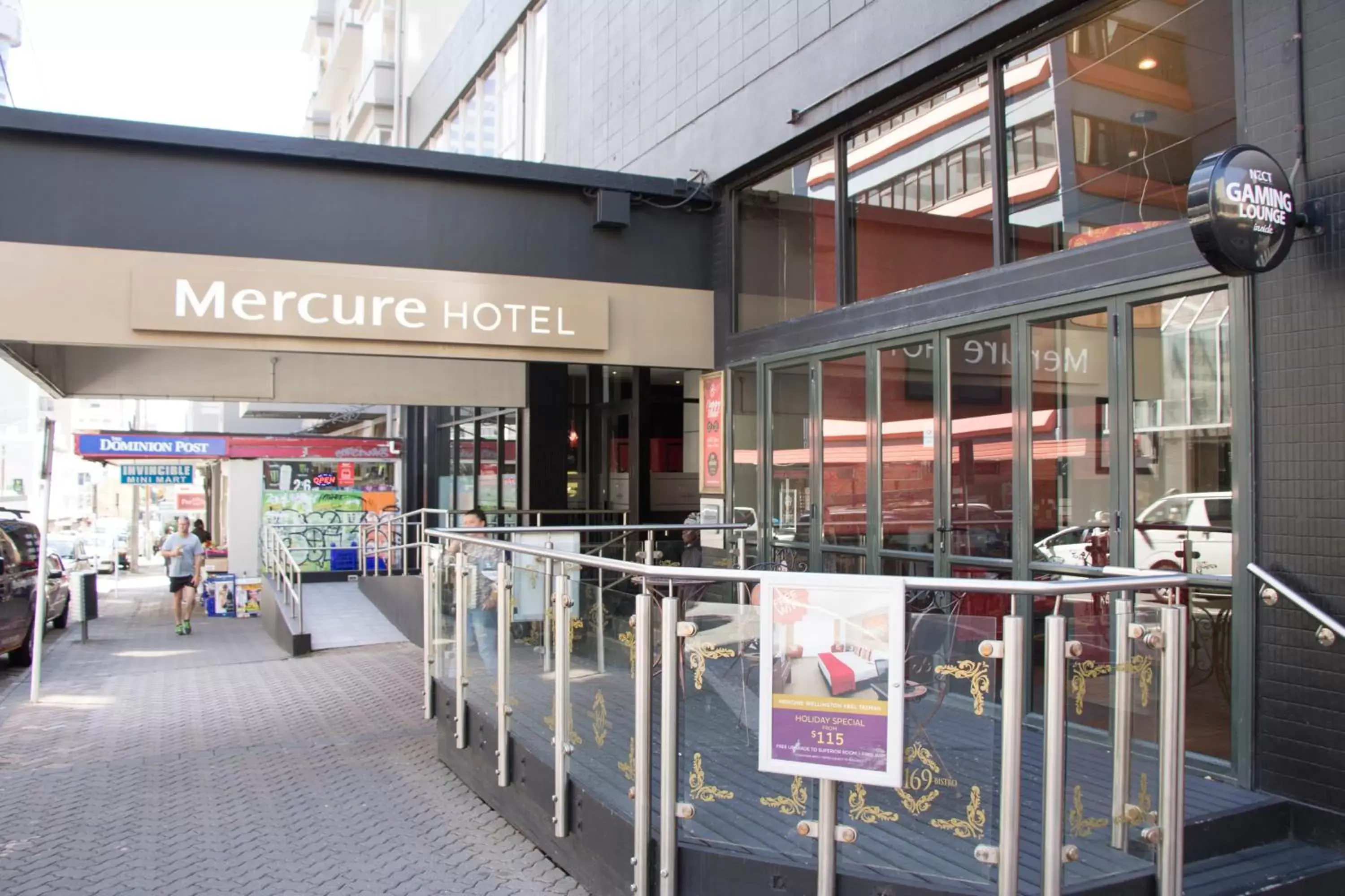 Facade/entrance in Mercure Wellington Abel Tasman Hotel