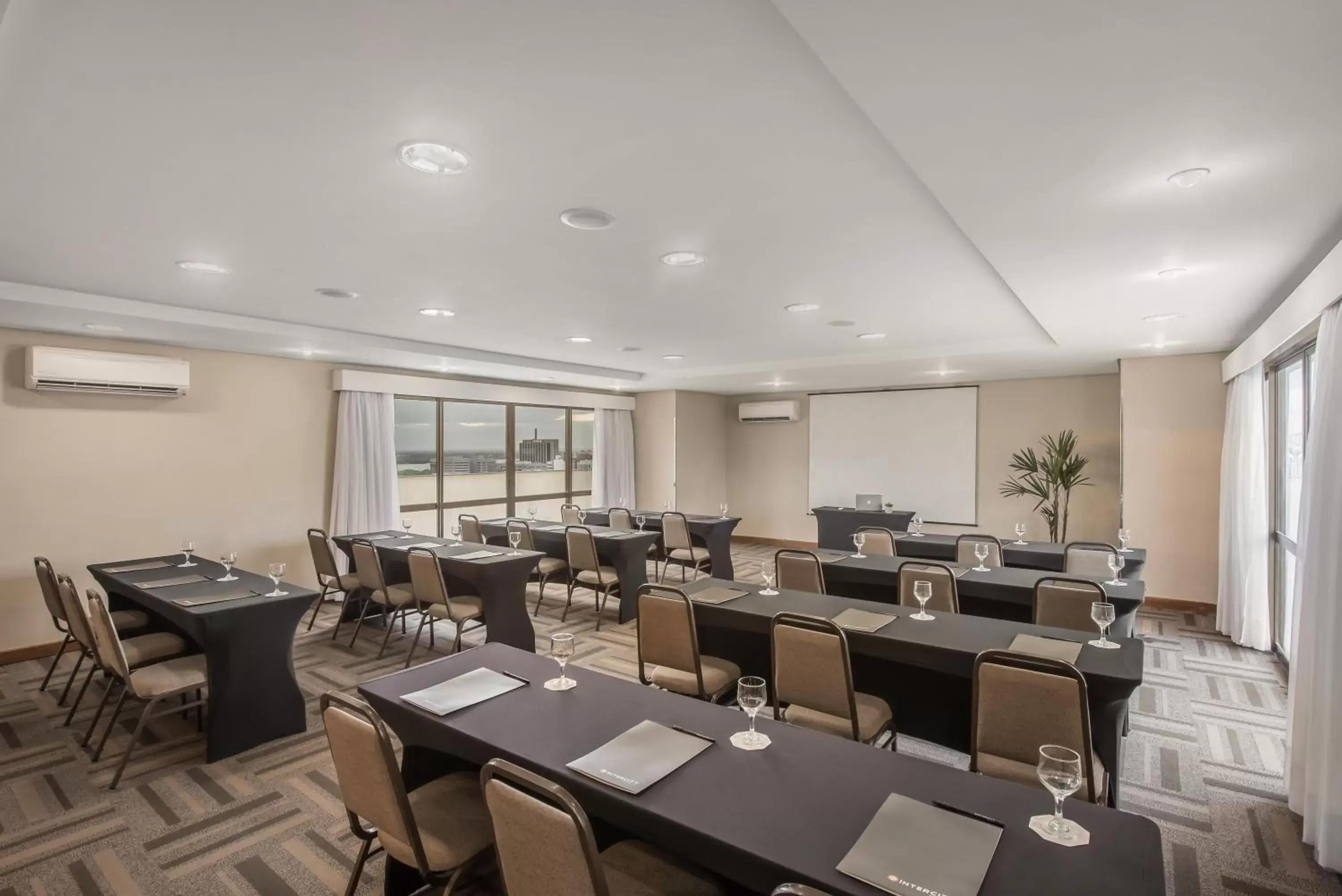 Banquet/Function facilities in Intercity Porto Alegre Praia de Belas