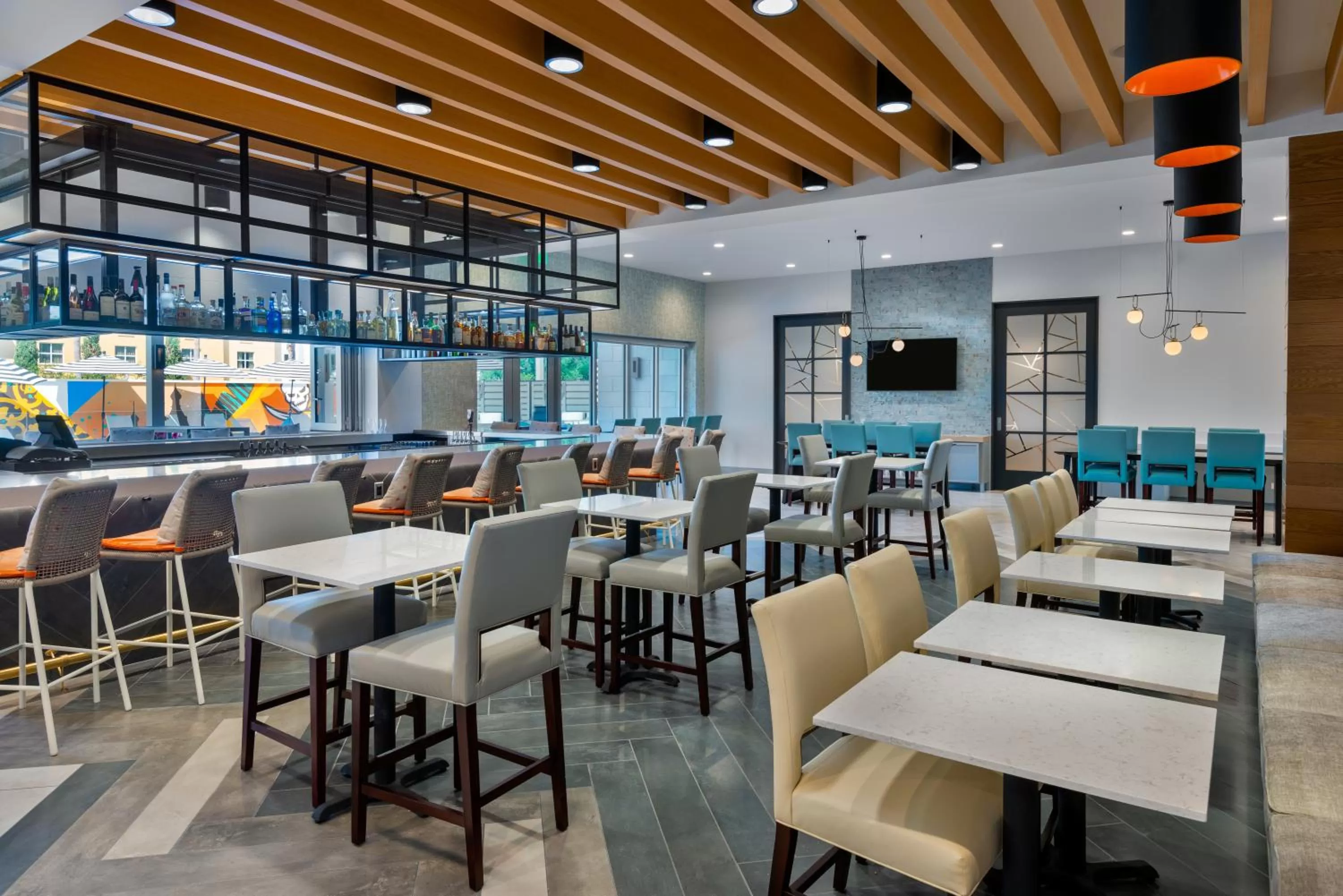 Lounge or bar in Hyatt House Tampa Airport/Westshore