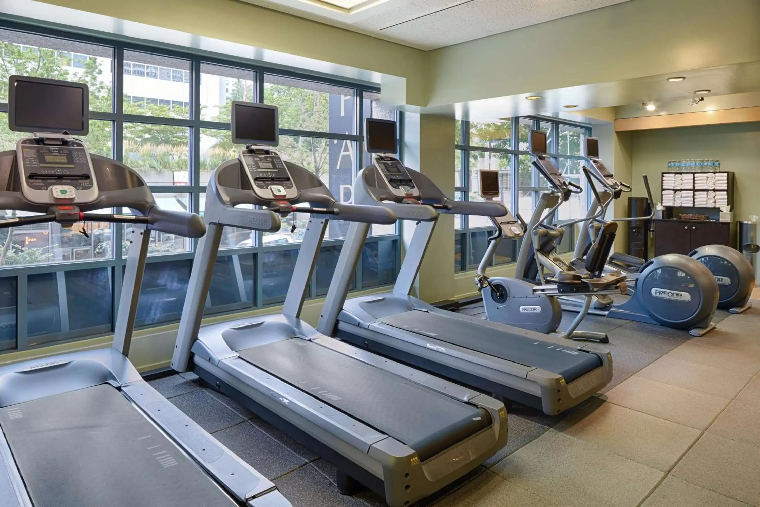 Fitness centre/facilities, Fitness Center/Facilities in Hilton Seattle Fitness centre/facilities, Fitness Center/Facilities in Hilton Seattle