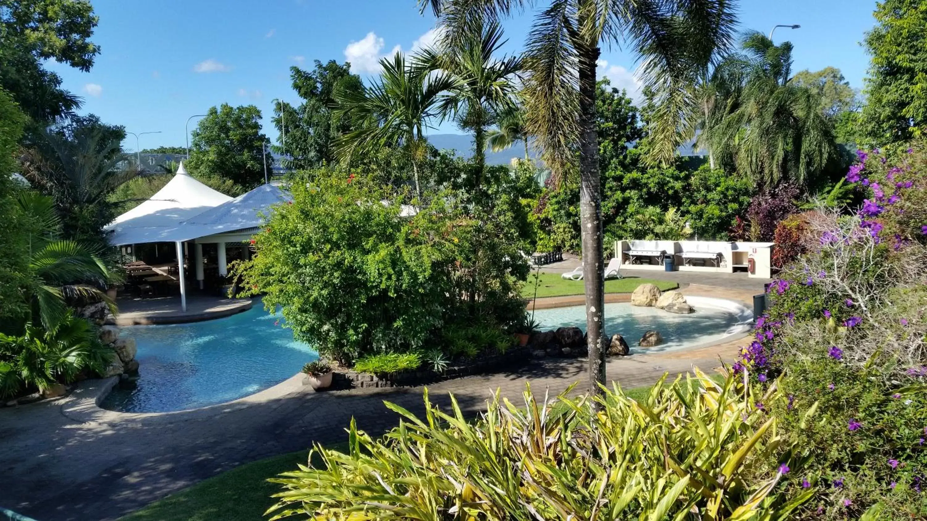 Pool view, Swimming Pool in Cairns Gateway Resort