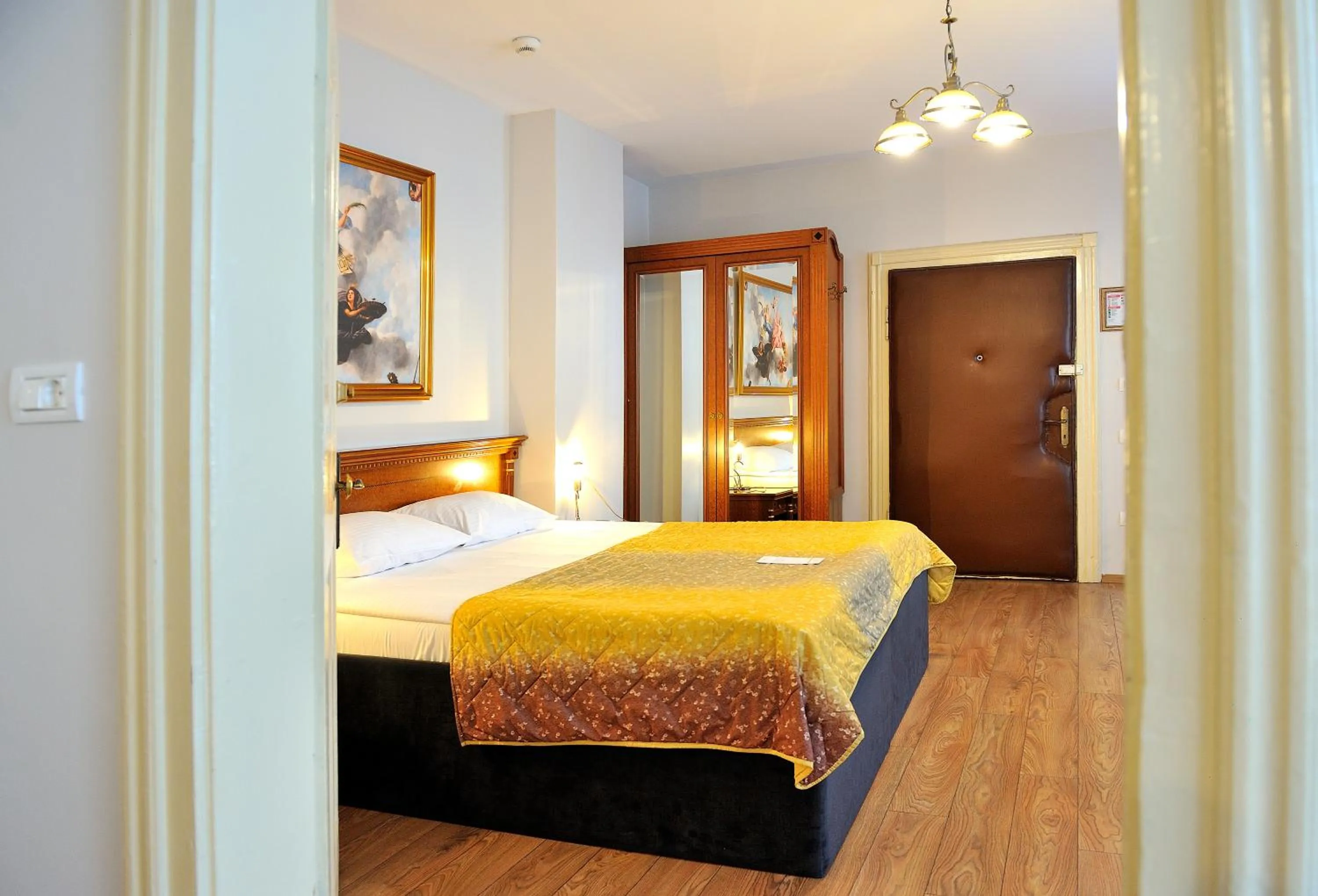 Bedroom, Bed in Safrano Palace