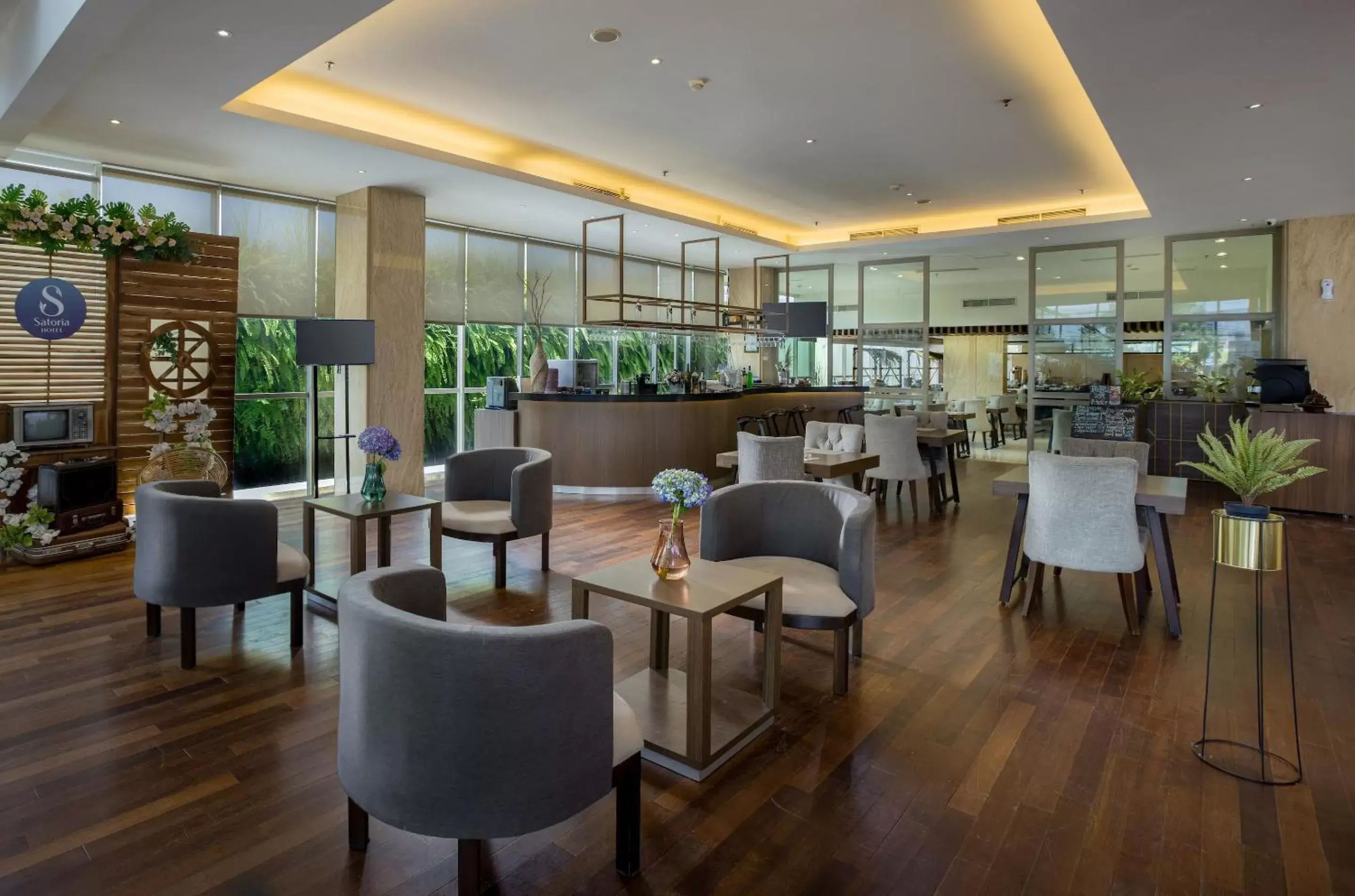 Restaurant/Places to Eat in Satoria Hotel Yogyakarta - CHSE Certified