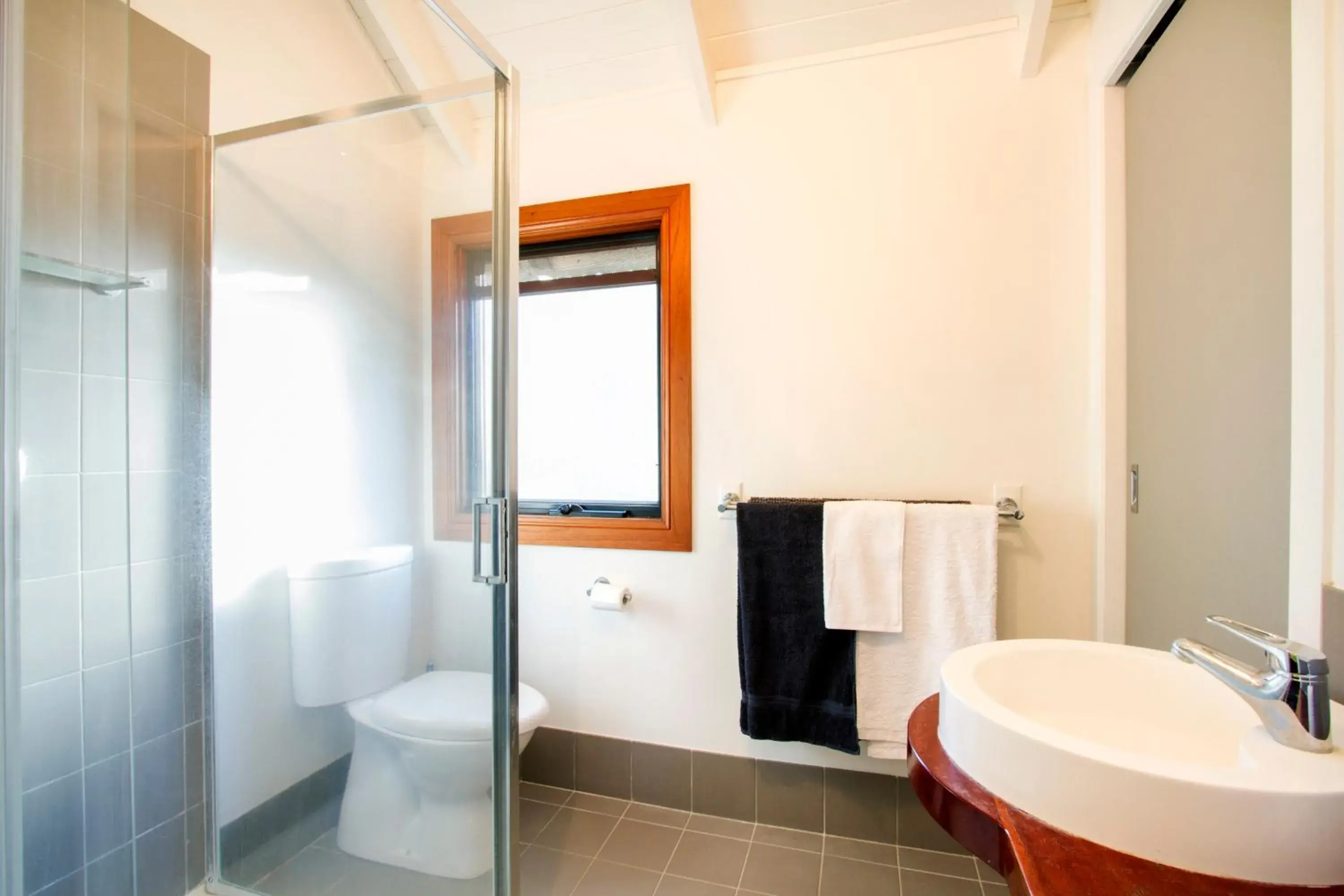 Bathroom in Airlie Beach Eco Cabins - Adults Only