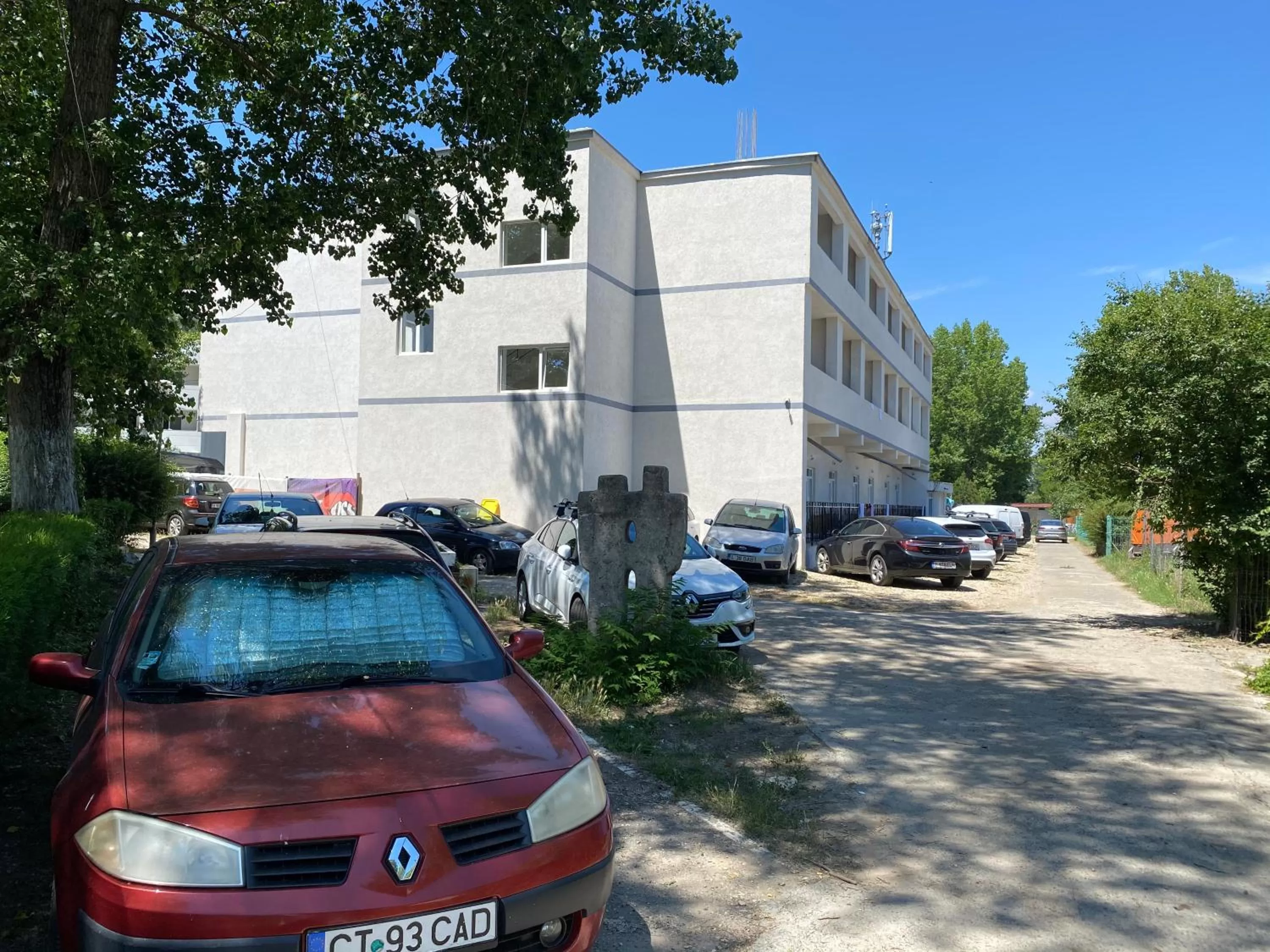 Property building in Perla