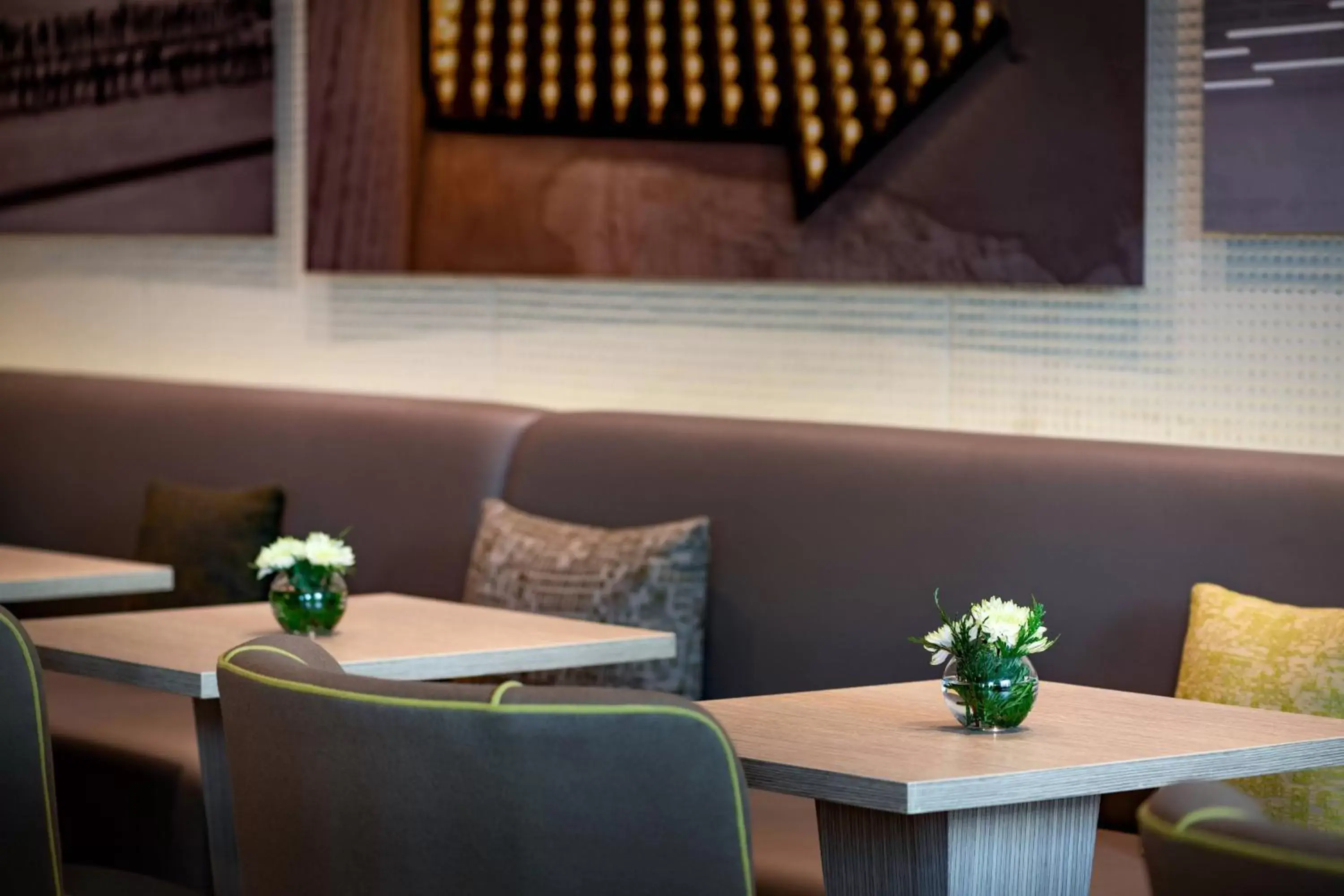 Lounge or bar in AC Hotel Diagonal L'Illa by Marriott