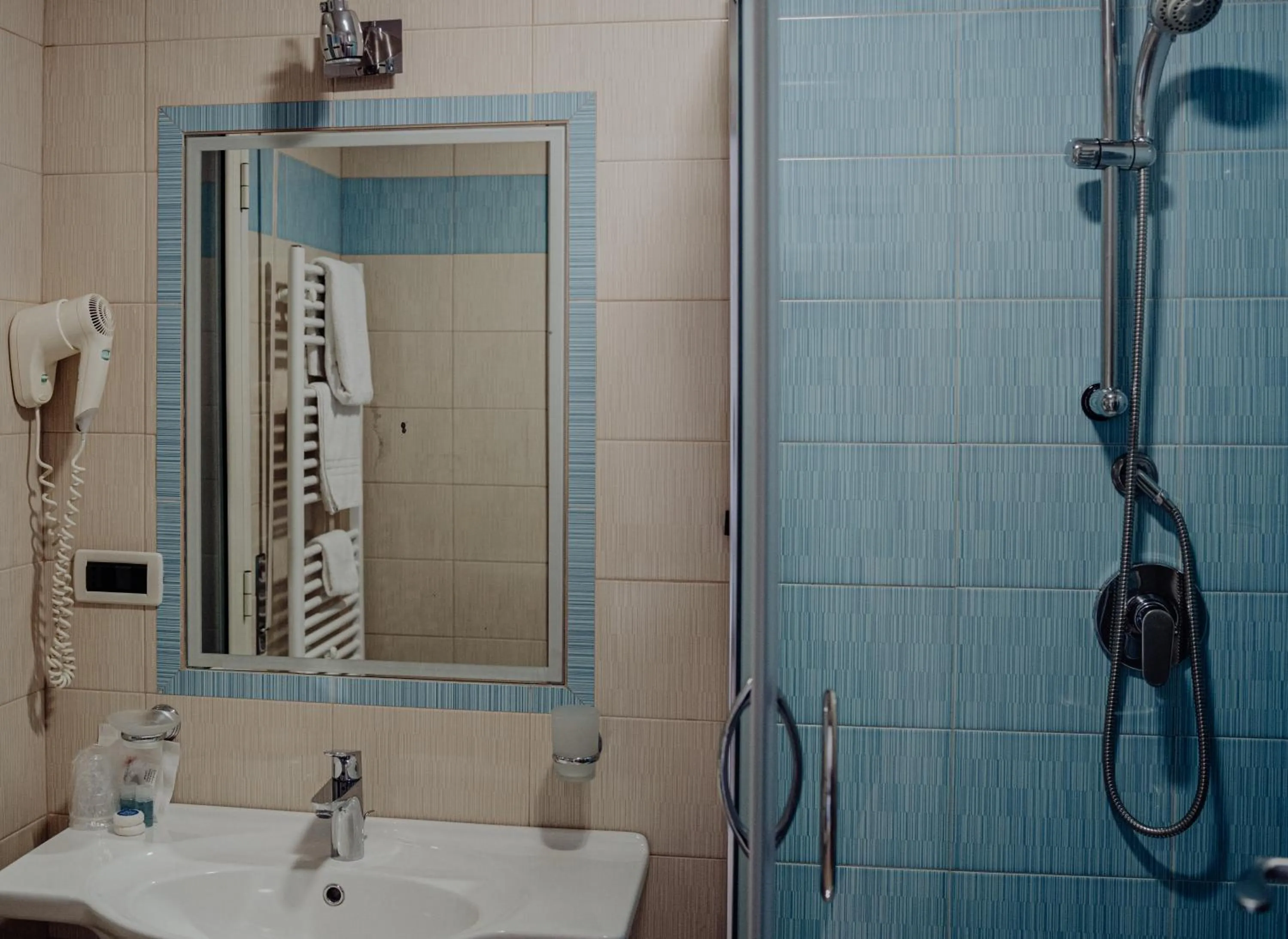 Bathroom in Hotel Niagara