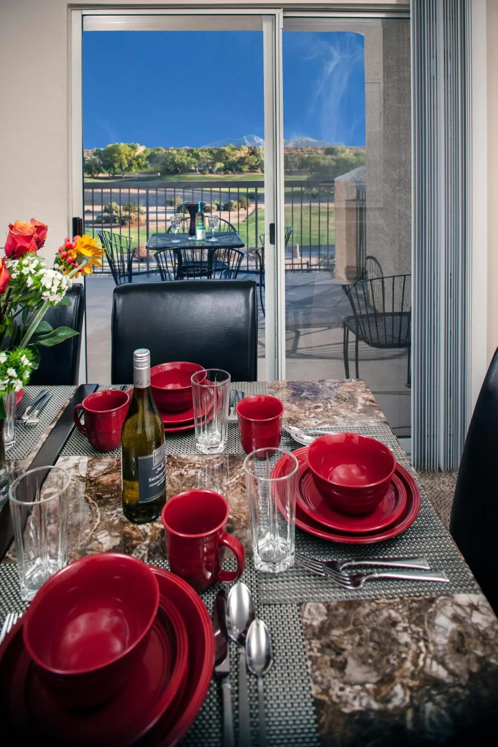 Dining area in Luxury Condos by Meridian CondoResorts- Scottsdale