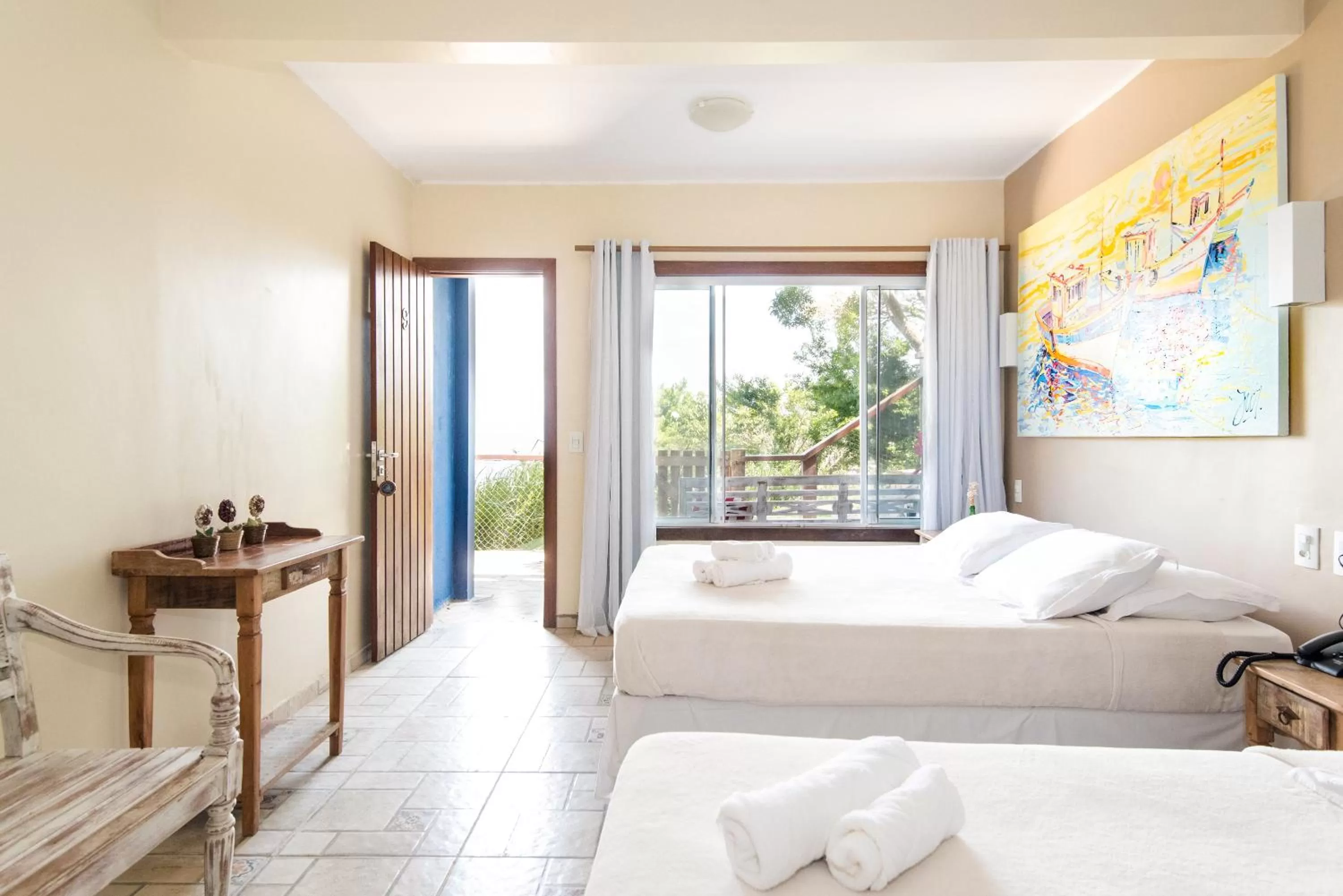 Photo of the whole room, Bed in Pousada La Dolce Vita