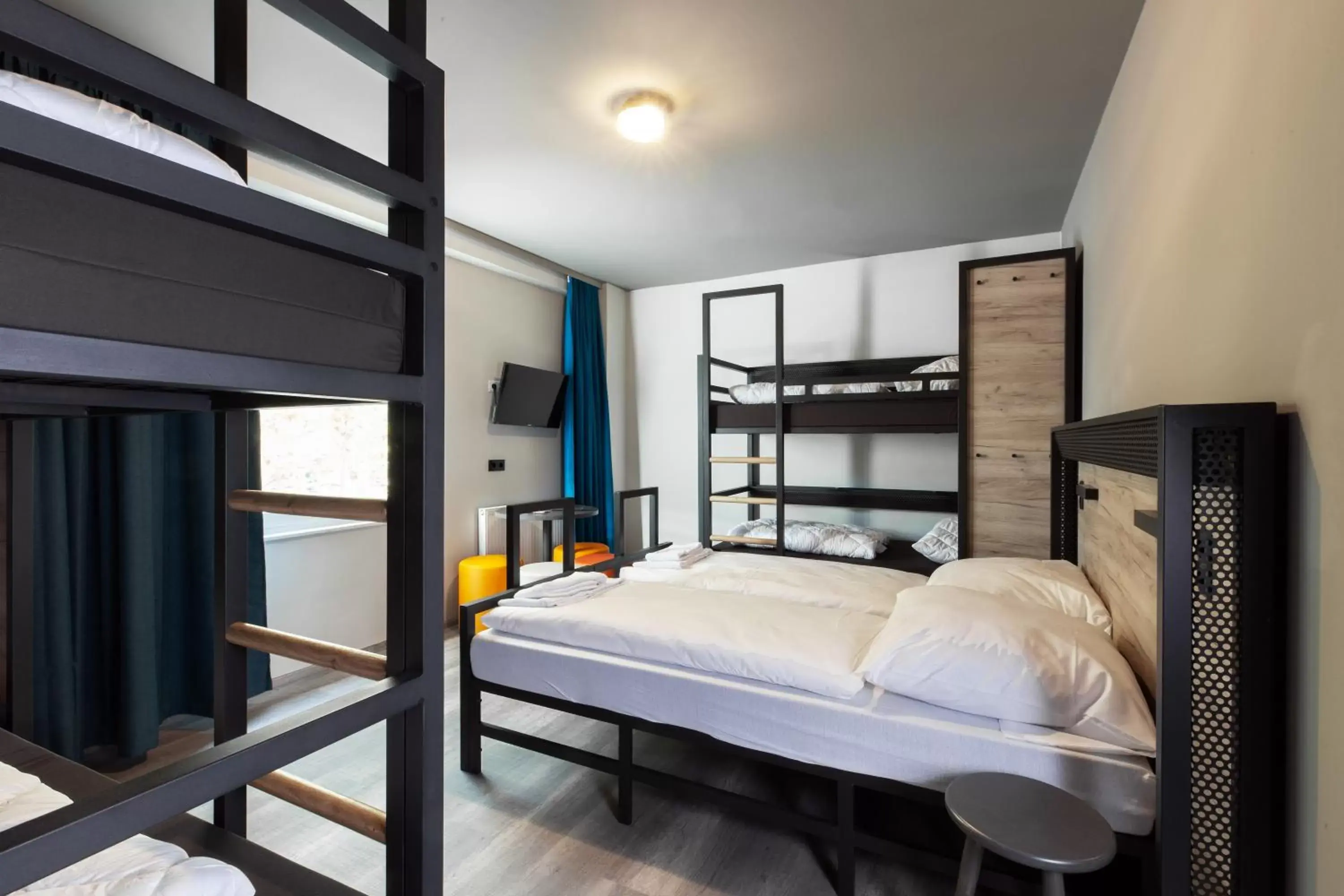 Photo of the whole room, Bunk Bed in a&o Frankfurt Ostend